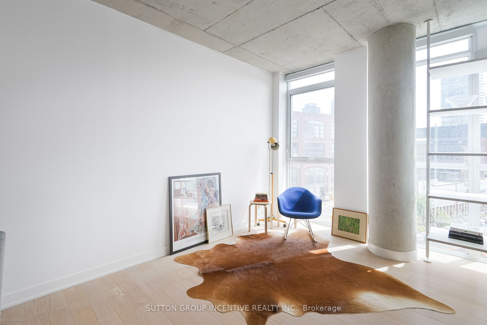 318 King St E, #309