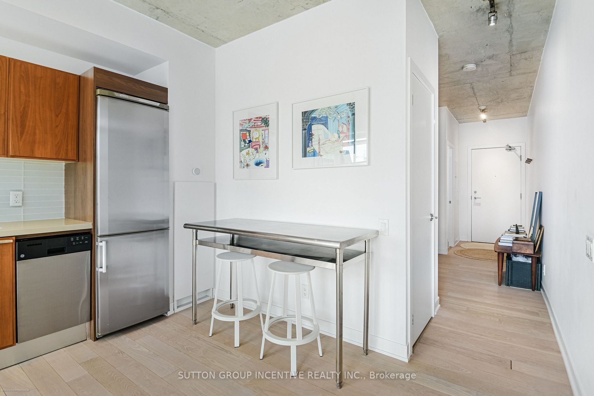 318 King St E, #309