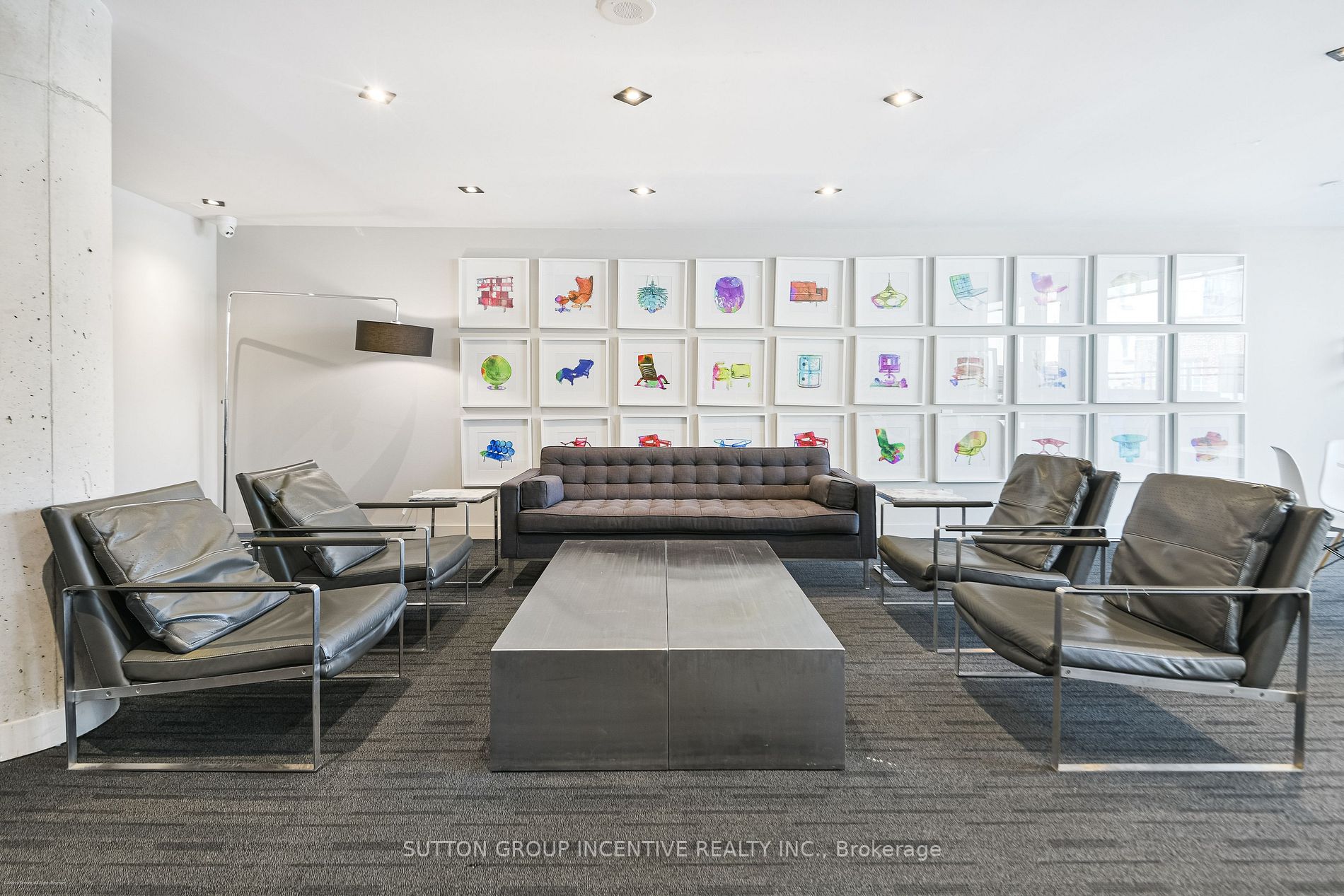 318 King St E, #309