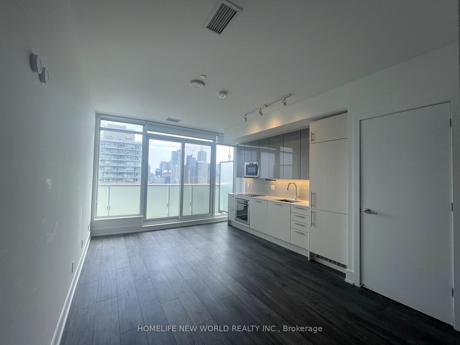 403 Church St, #2413