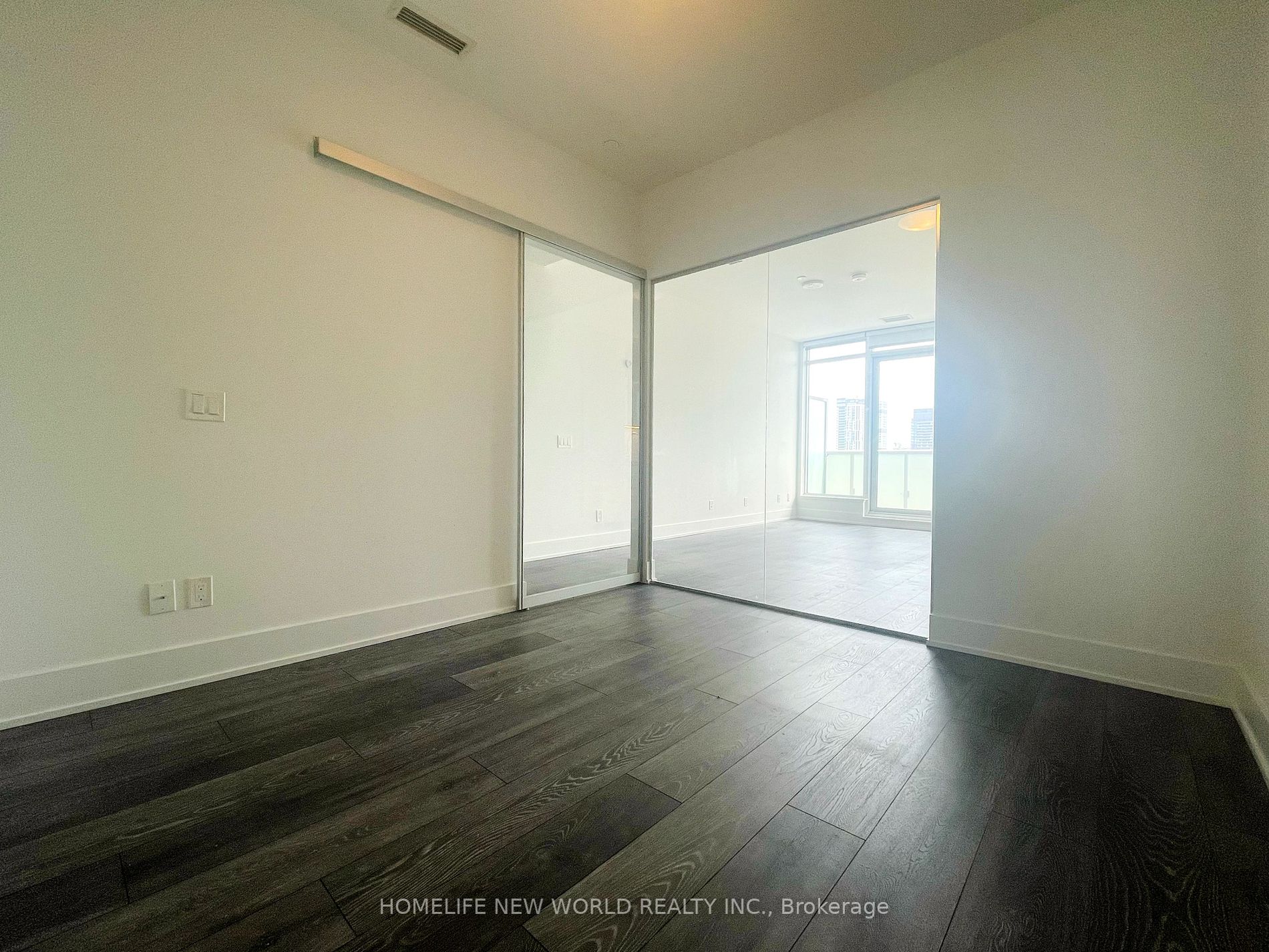 403 Church St, #2413