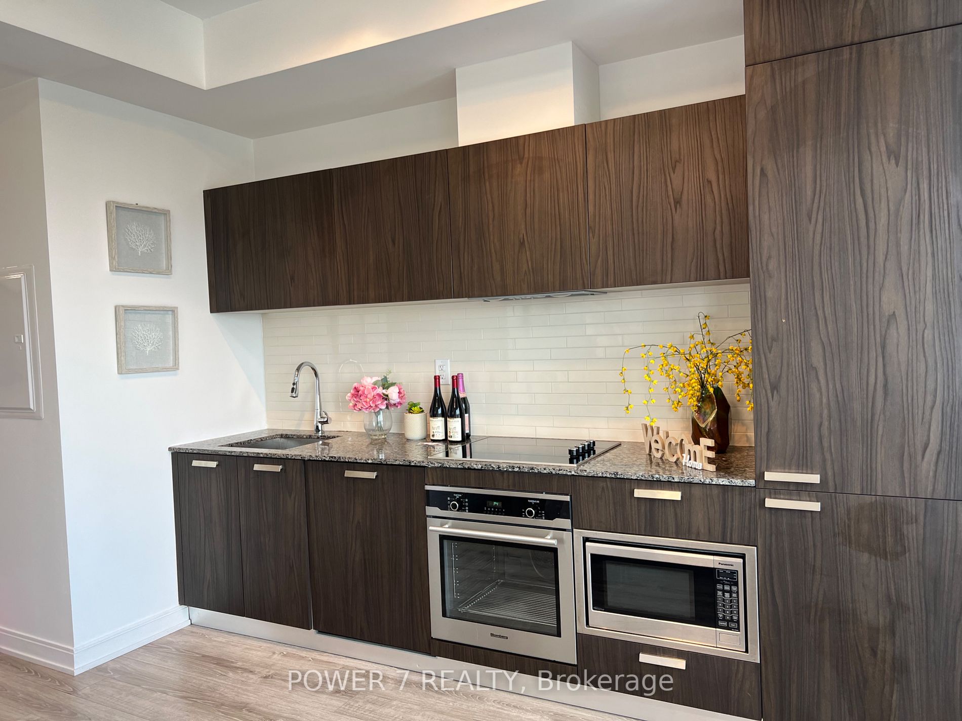 50 Charles St E, #4402