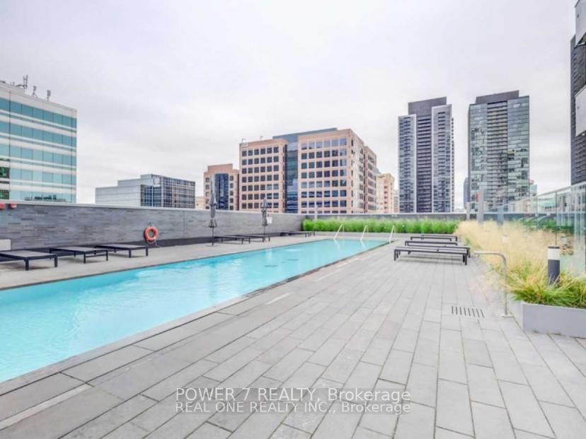 50 Charles St E, #4402
