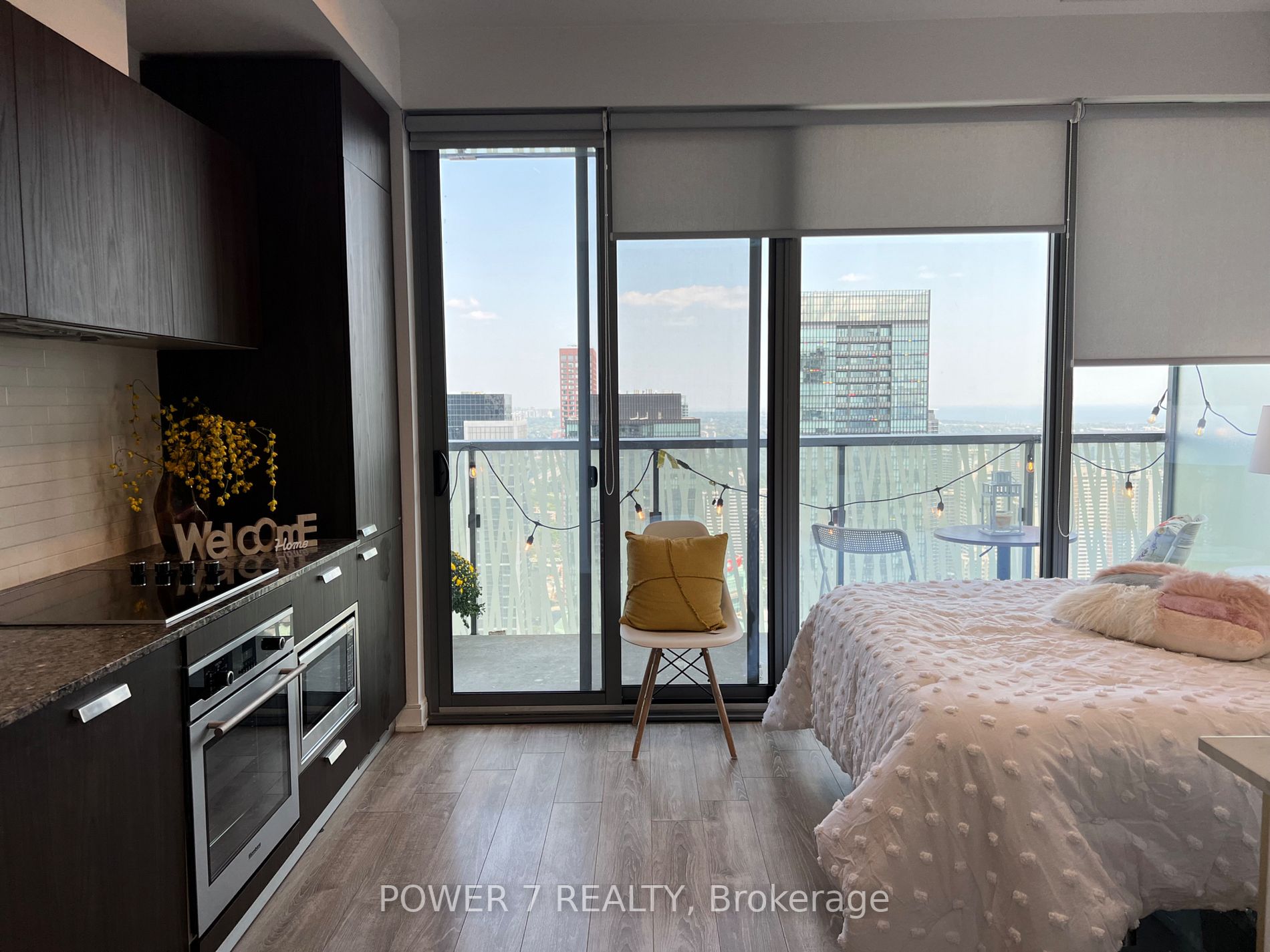 50 Charles St E, #4402