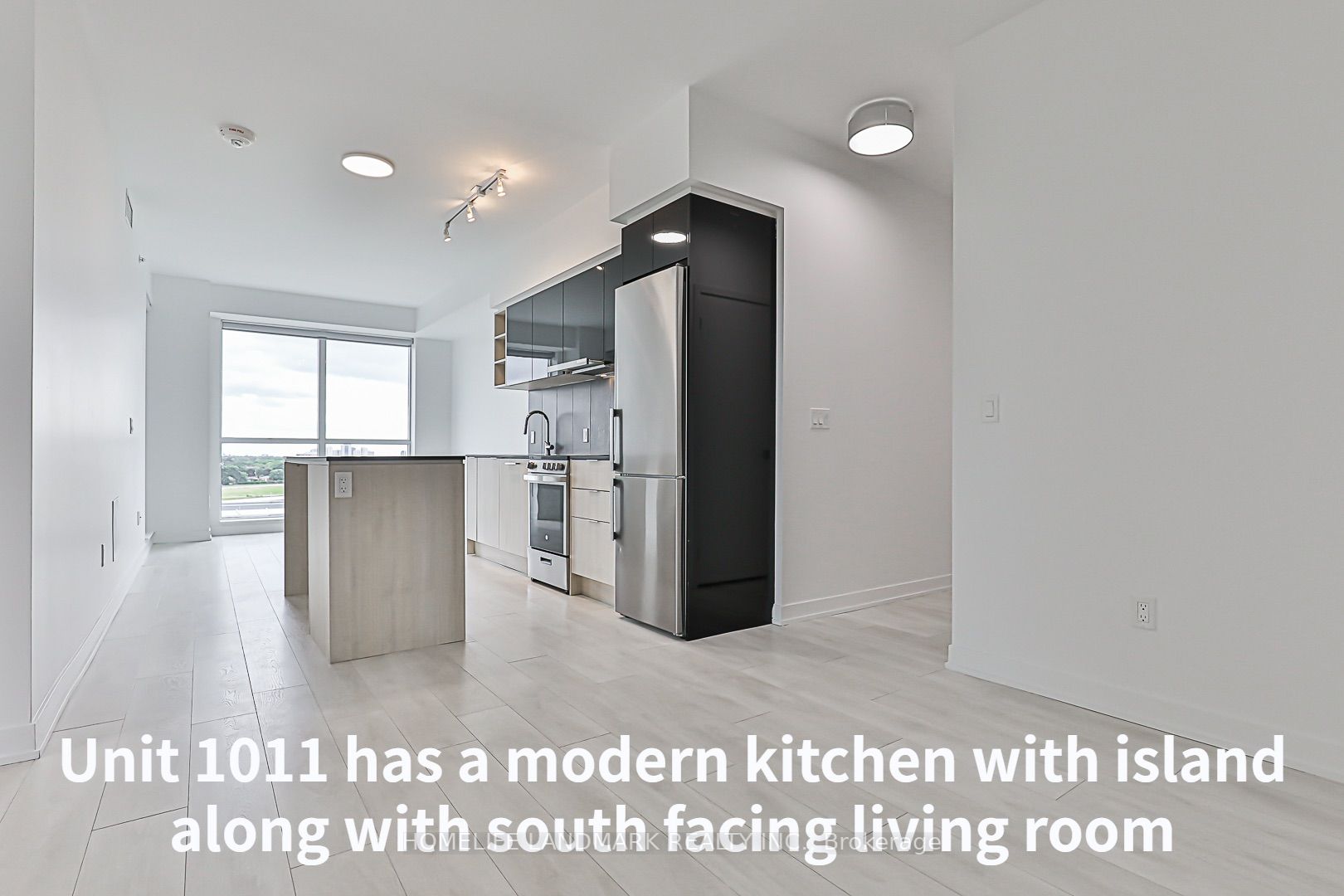 31 Tippett Rd, #1011