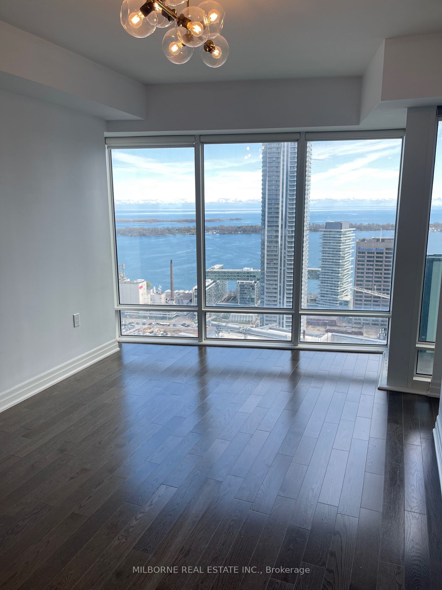 8 The Esplanade Ave, #4311