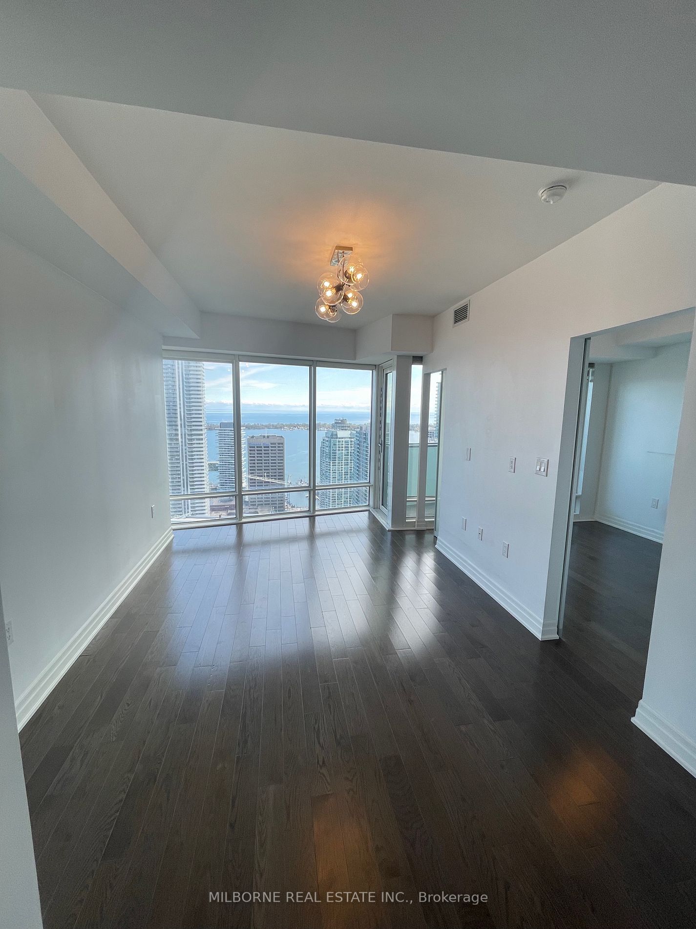 8 The Esplanade Ave, #4311