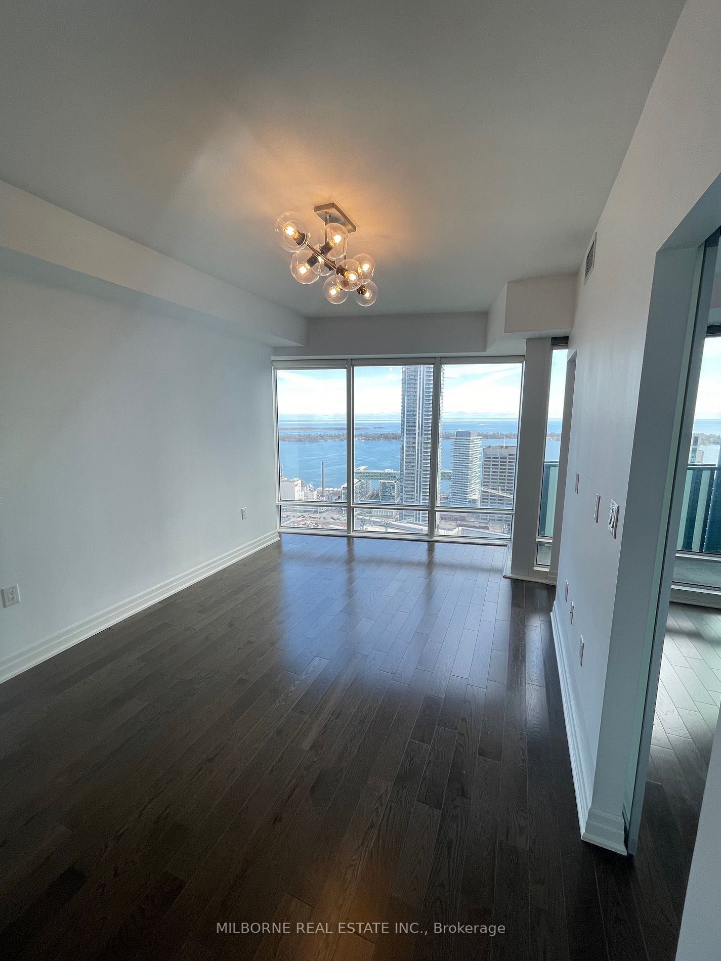 8 The Esplanade Ave, #4311