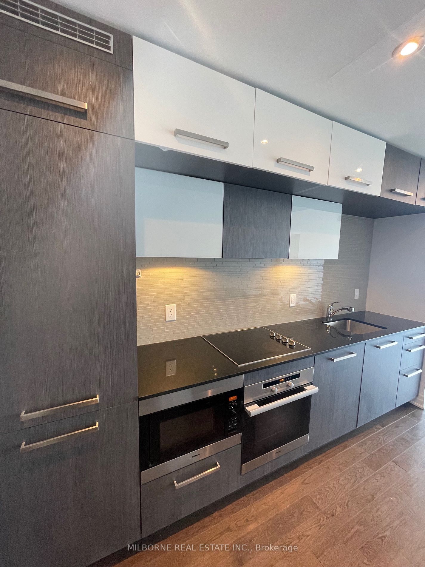 8 The Esplanade Ave, #4311