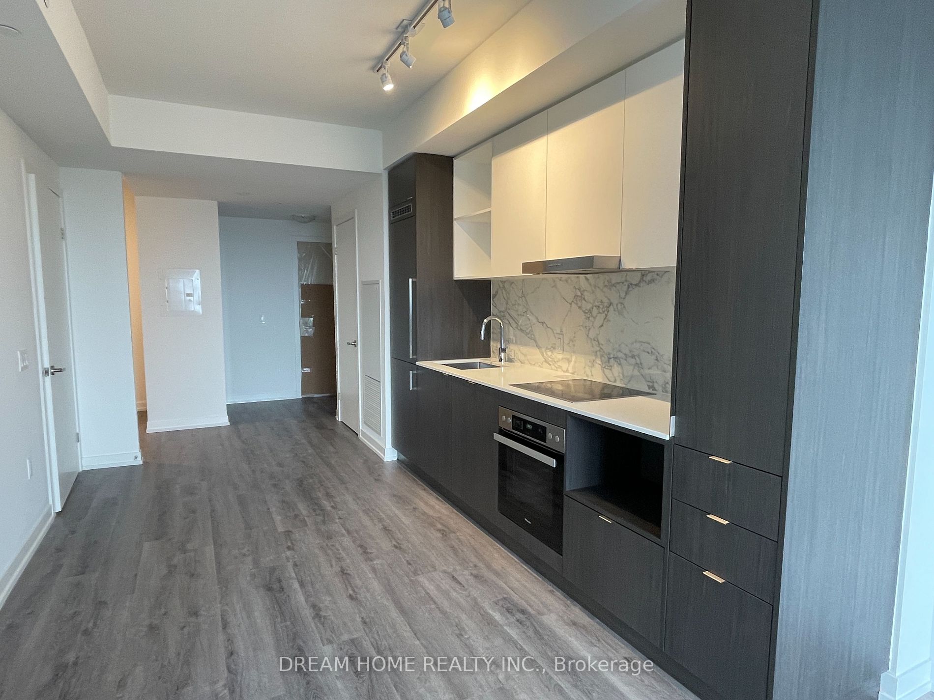 138 Downes Street #6701