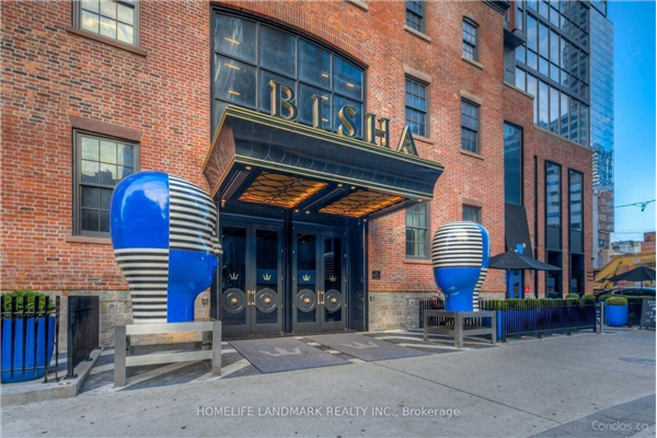 88 Blue Jays Way, Toronto
