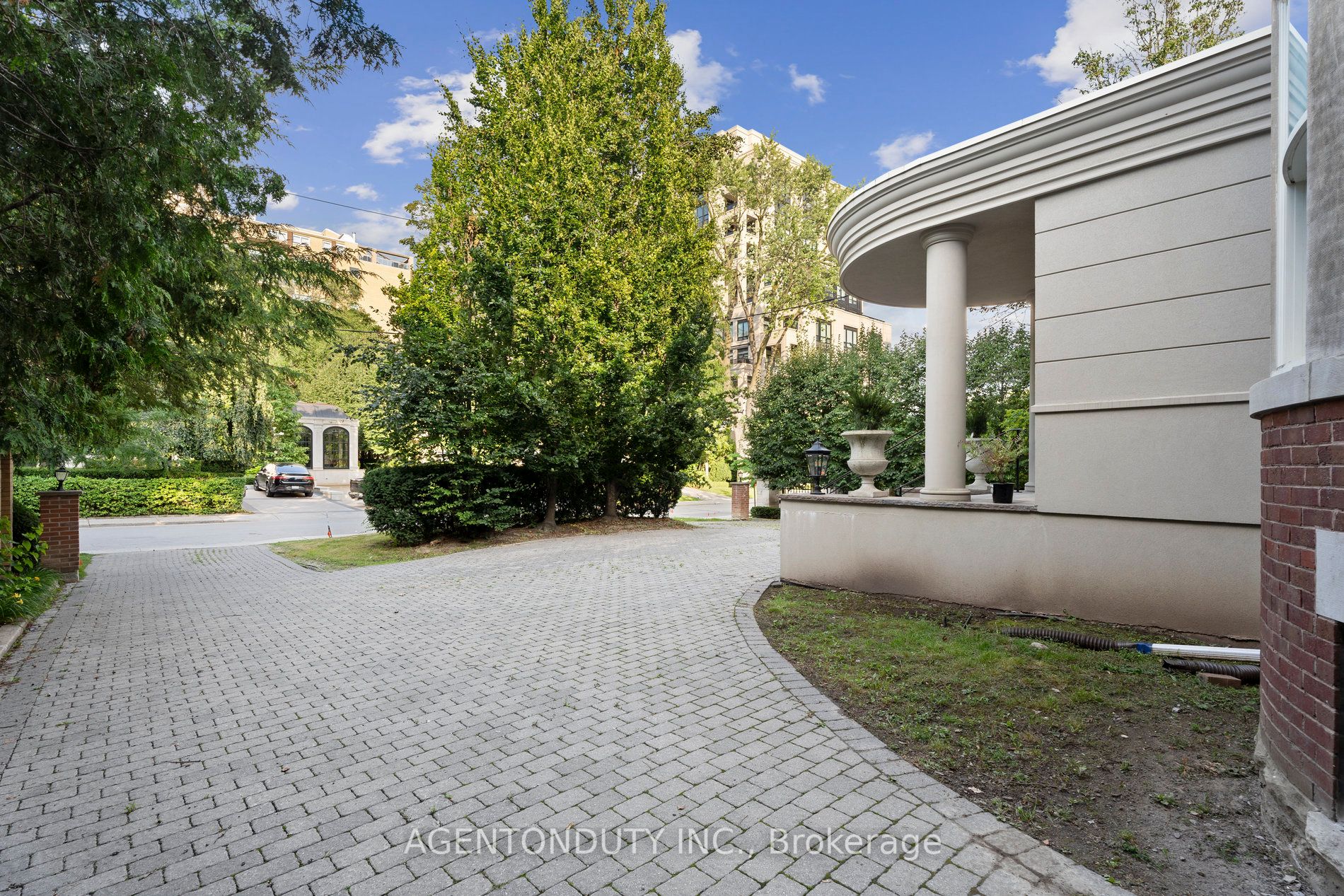 18 Forest Hill Rd