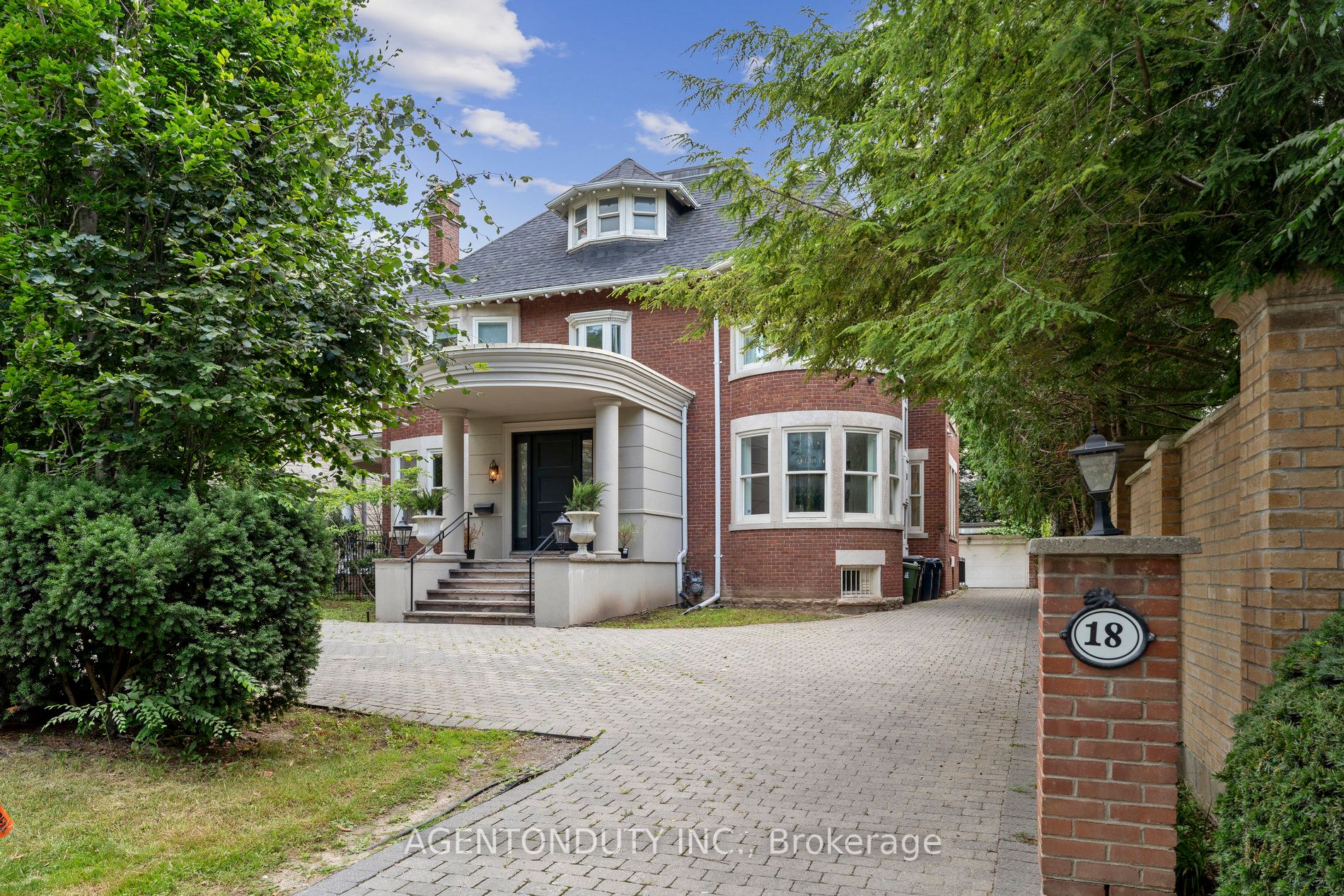 18 Forest Hill Rd