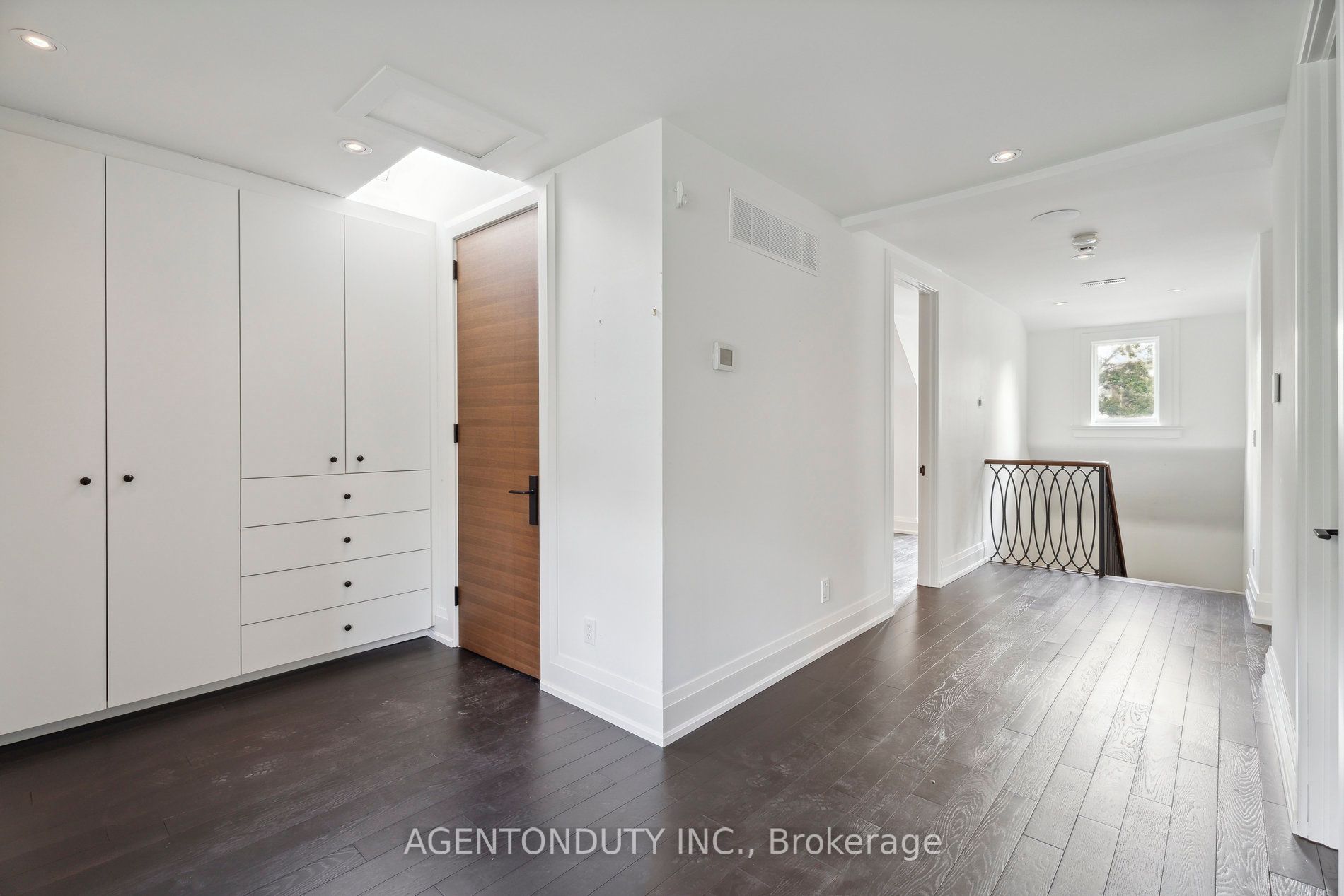 18 Forest Hill Rd
