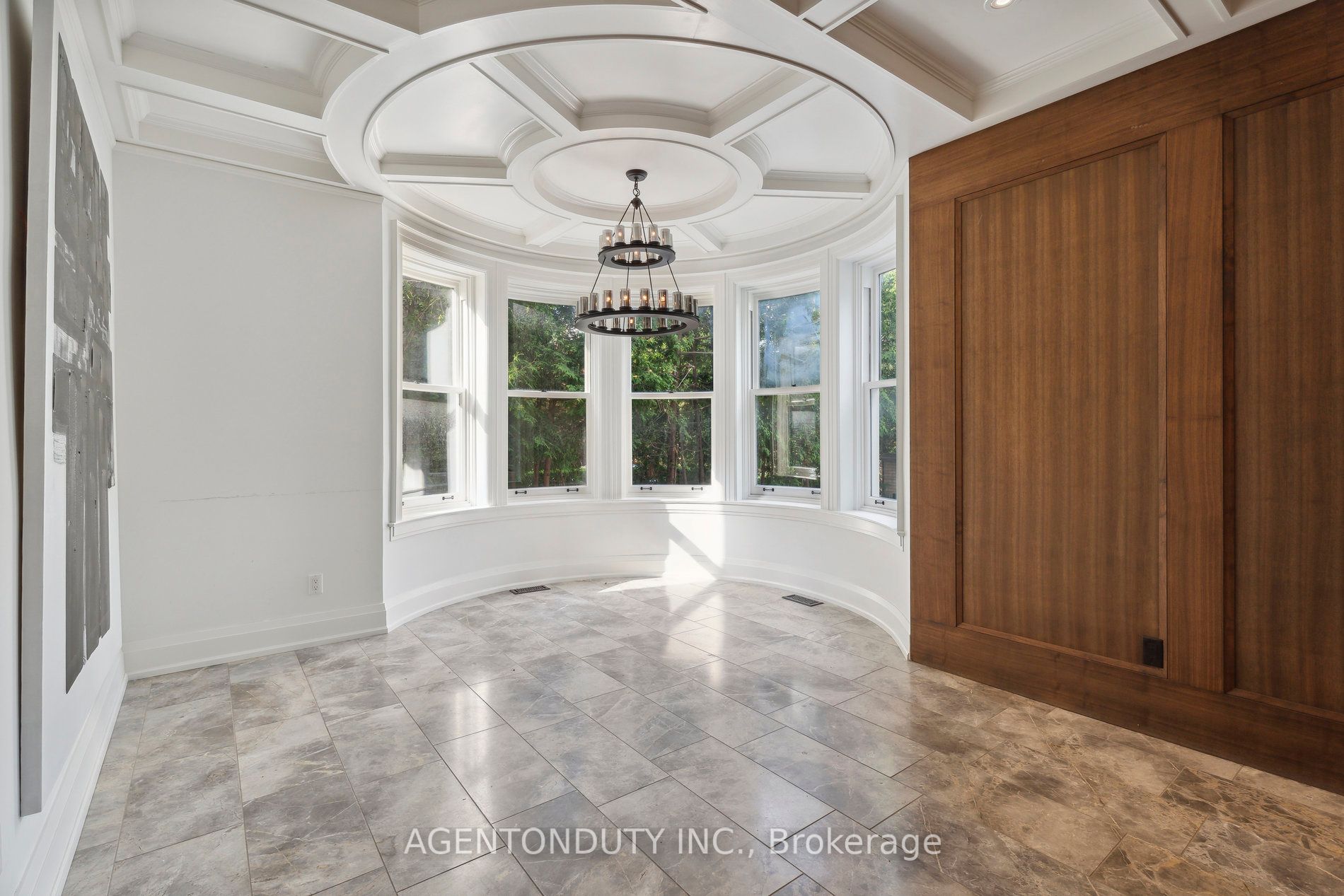 18 Forest Hill Rd