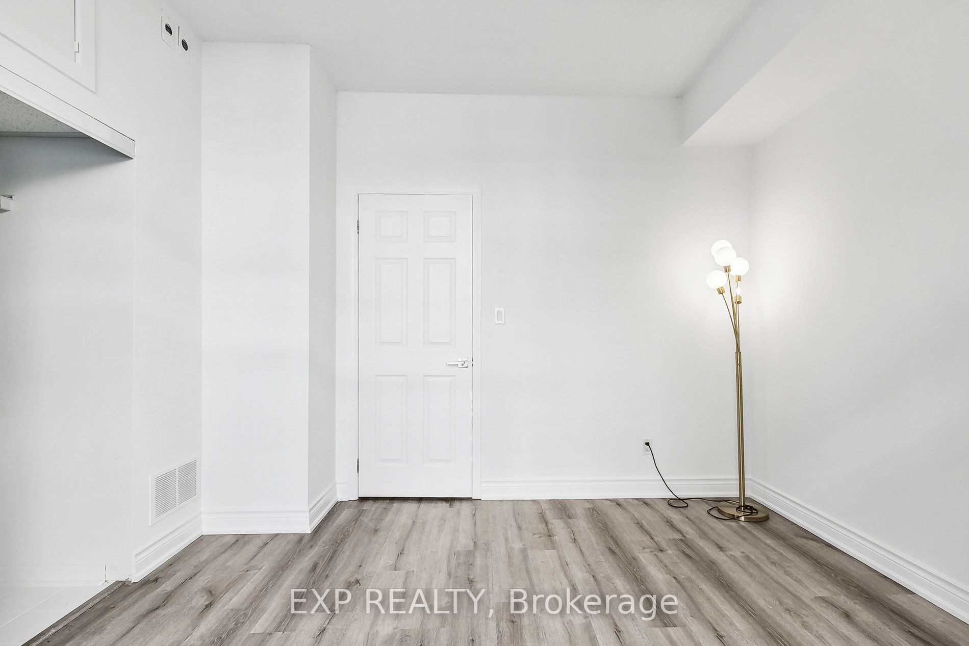 Listing C6756386 - Large Photo # 22