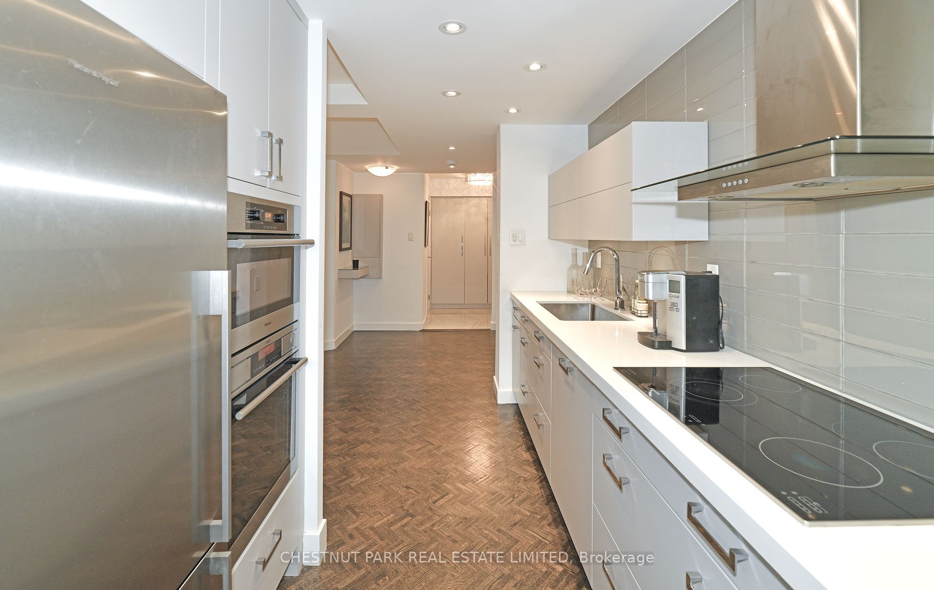 447 Walmer Rd, #308