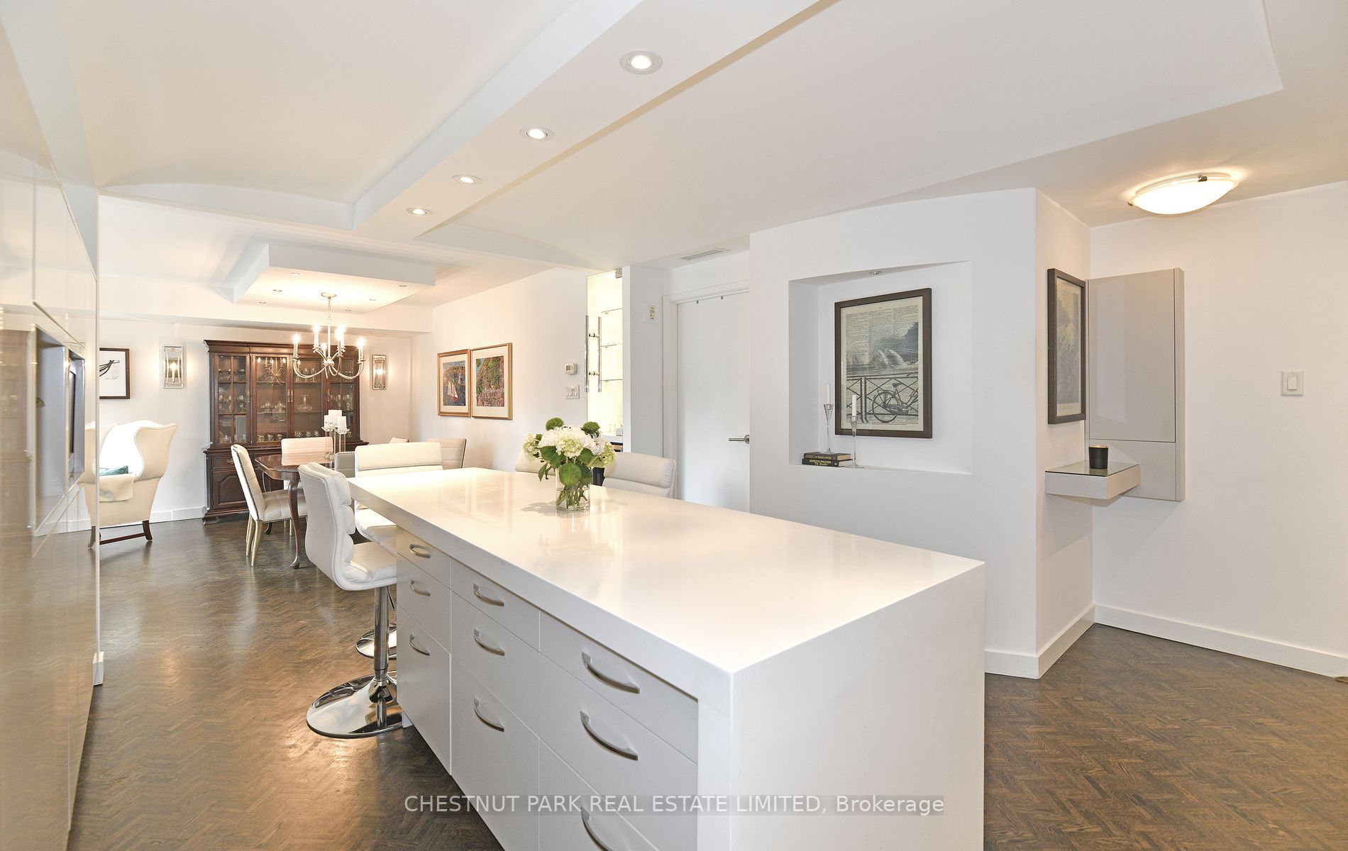447 Walmer Rd, #308