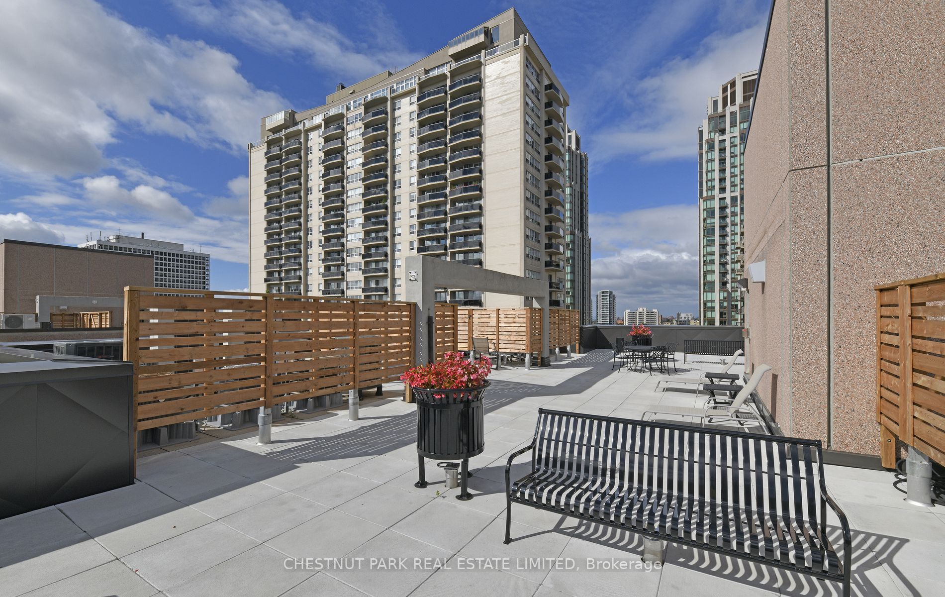 447 Walmer Rd, #308