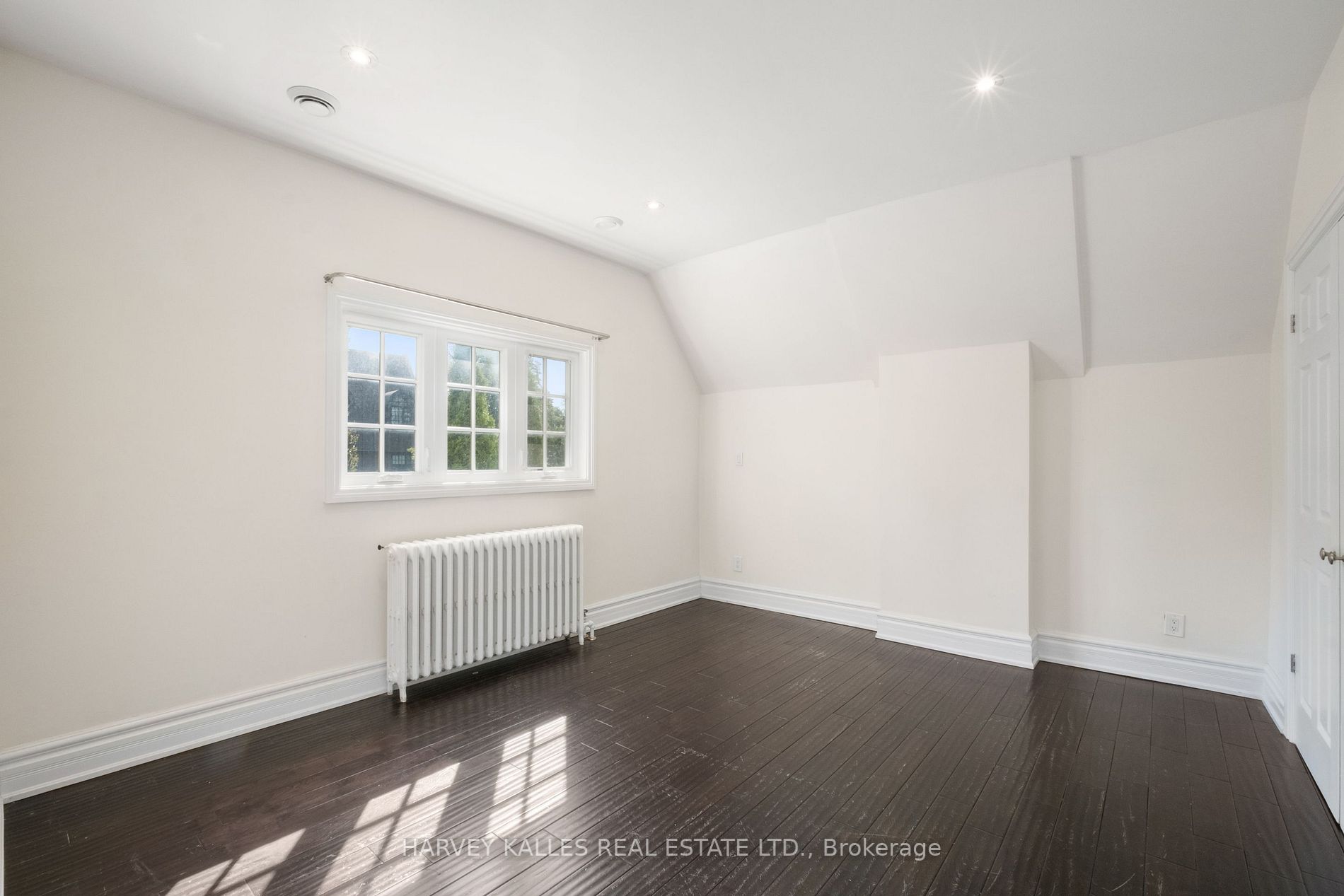 22 Hilltop Rd
