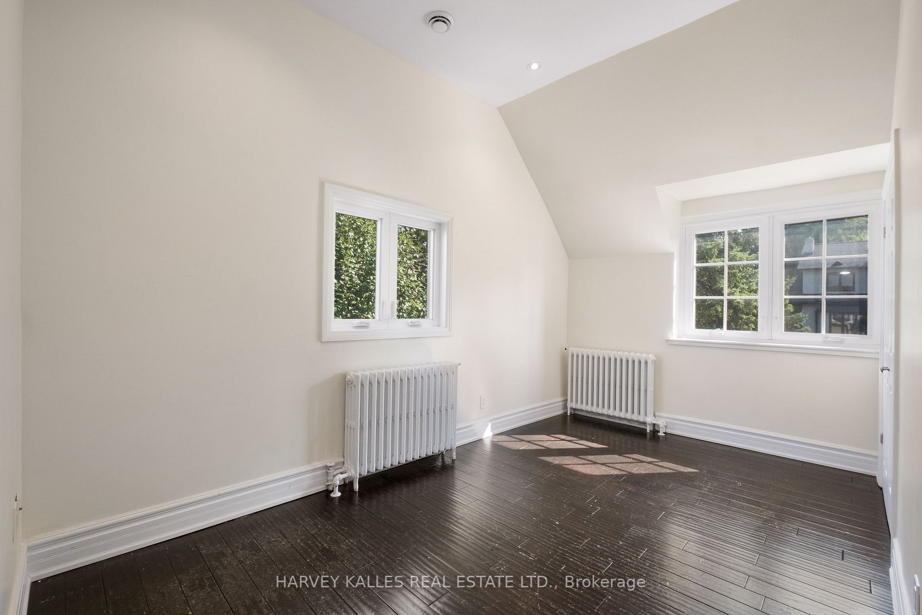 22 Hilltop Rd