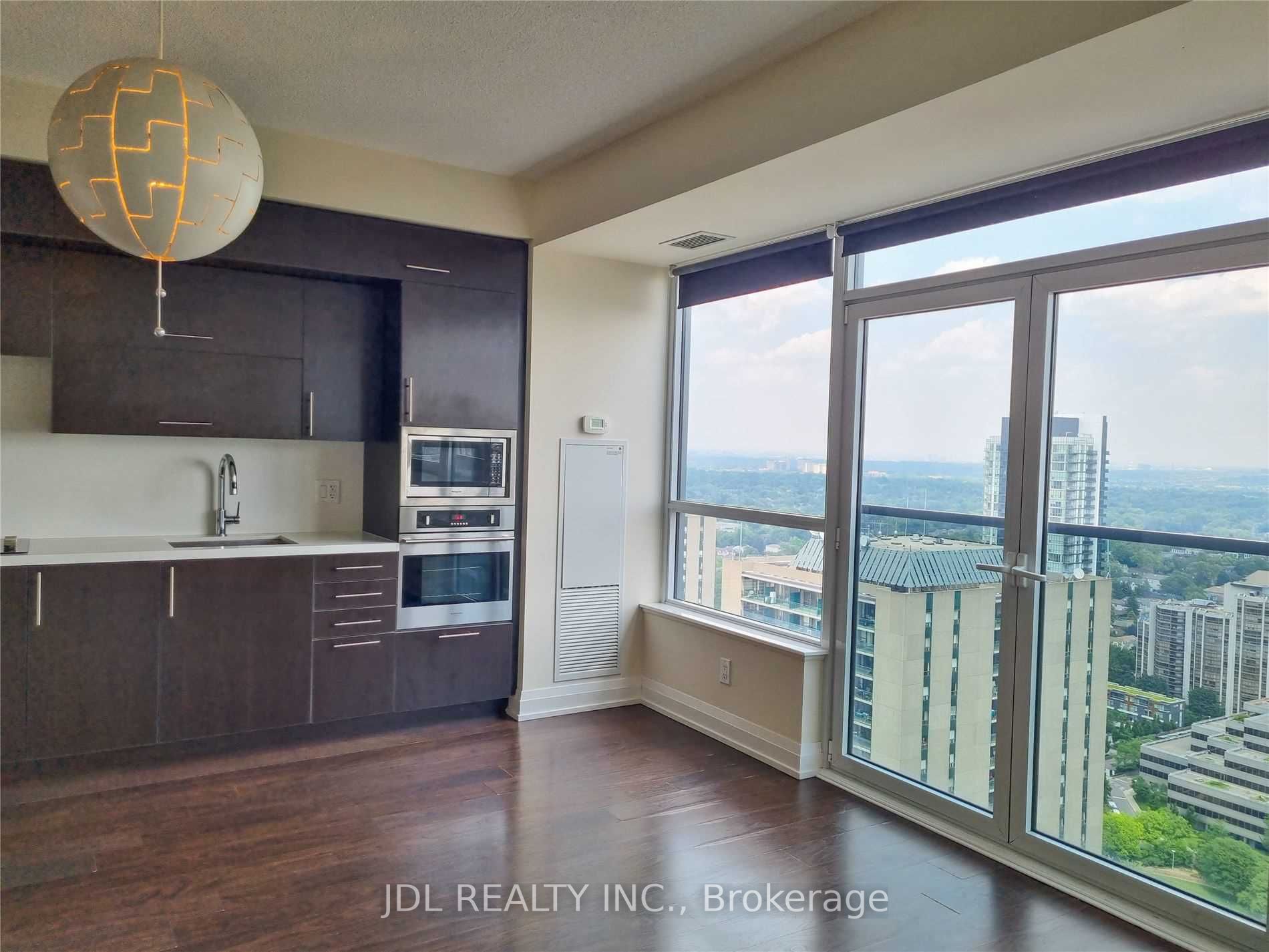 5 Sheppard Ave E, #2824