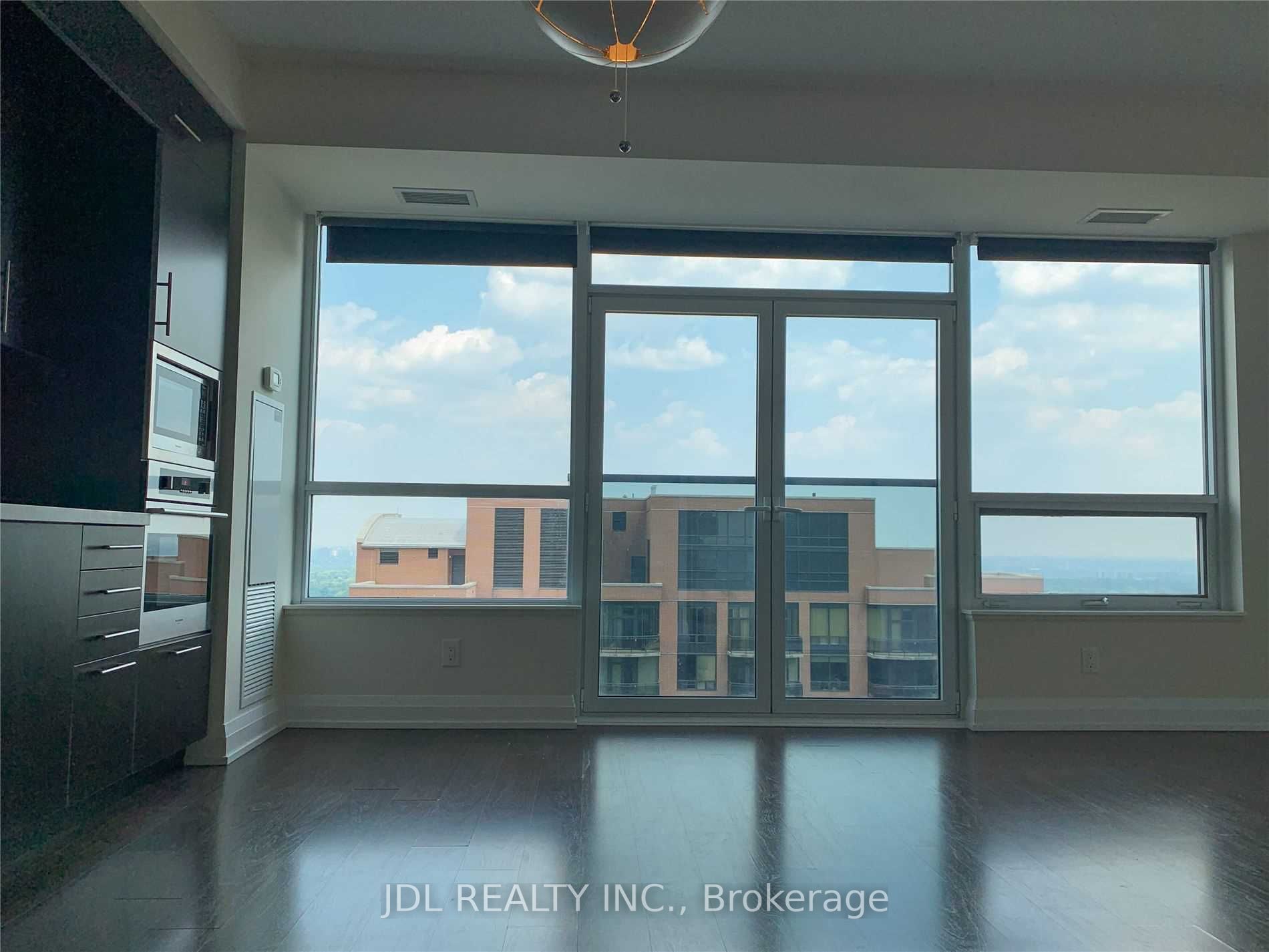5 Sheppard Ave E, #2824