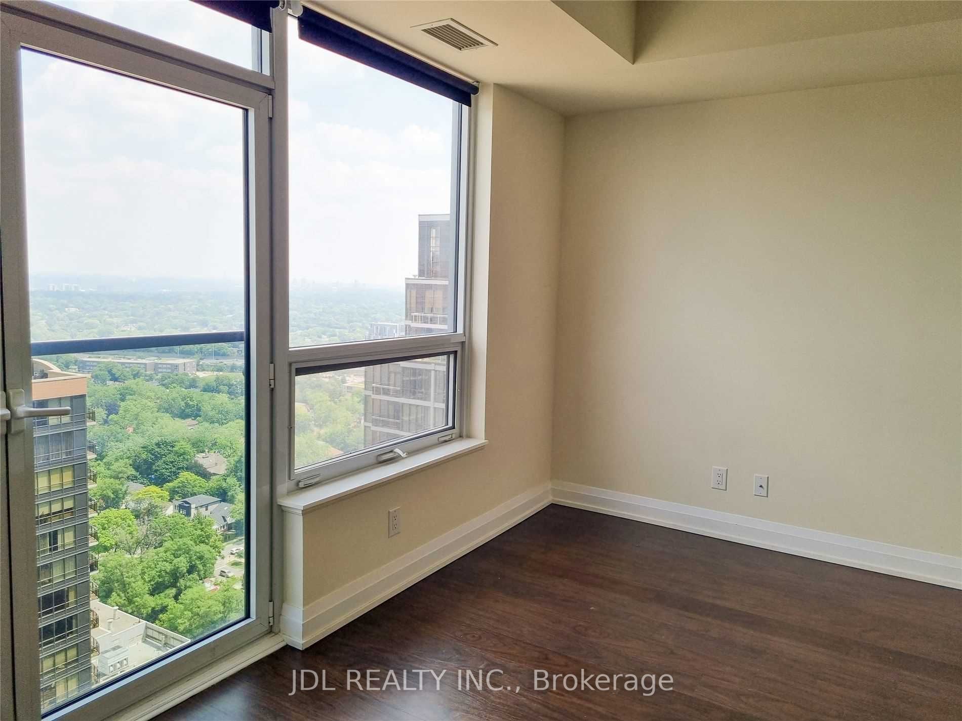 5 Sheppard Ave E, #2824