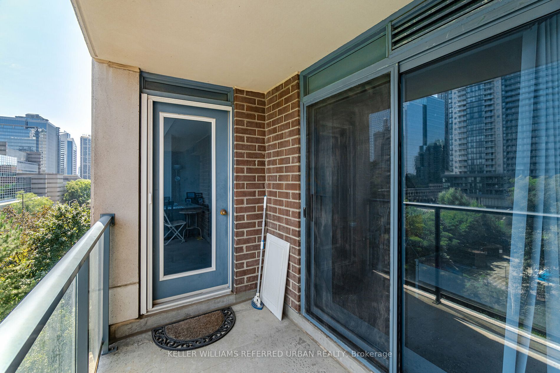 233 Beecroft Rd, #602
