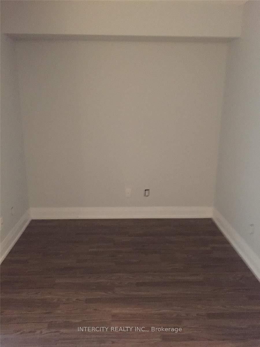 565 Wilson Ave, #1005
