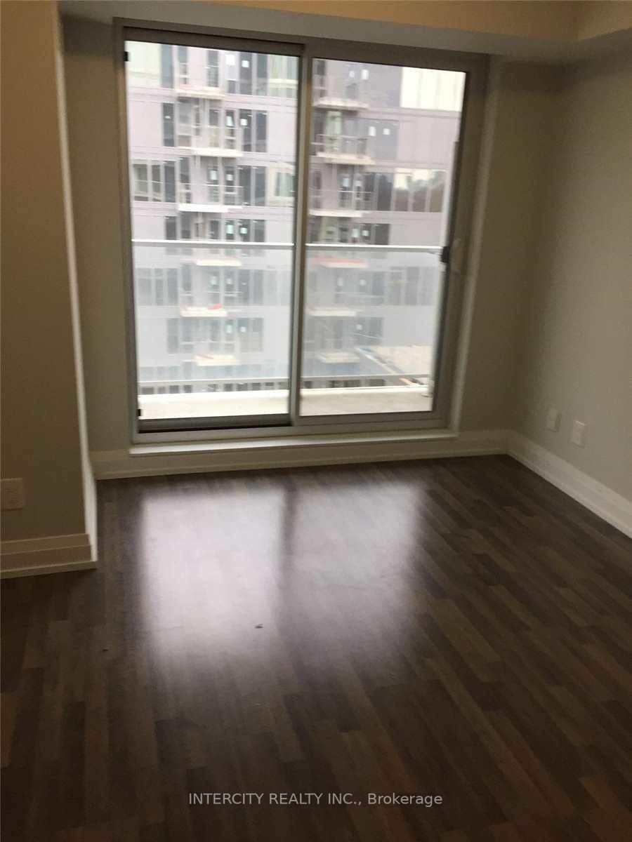 565 Wilson Ave, #1005
