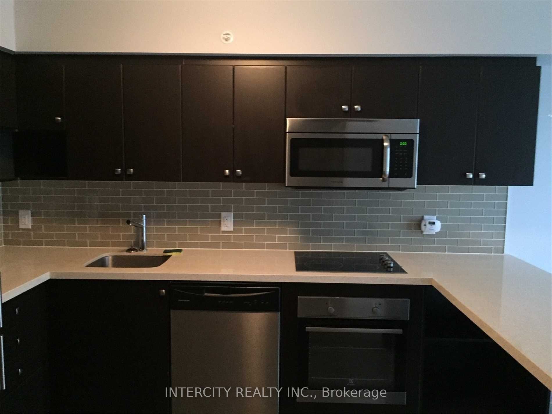 565 Wilson Ave, #1005