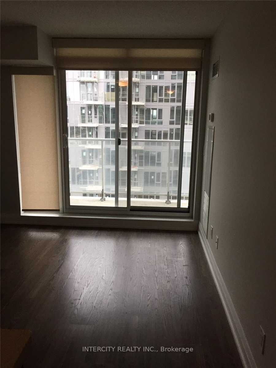 565 Wilson Ave, #1005