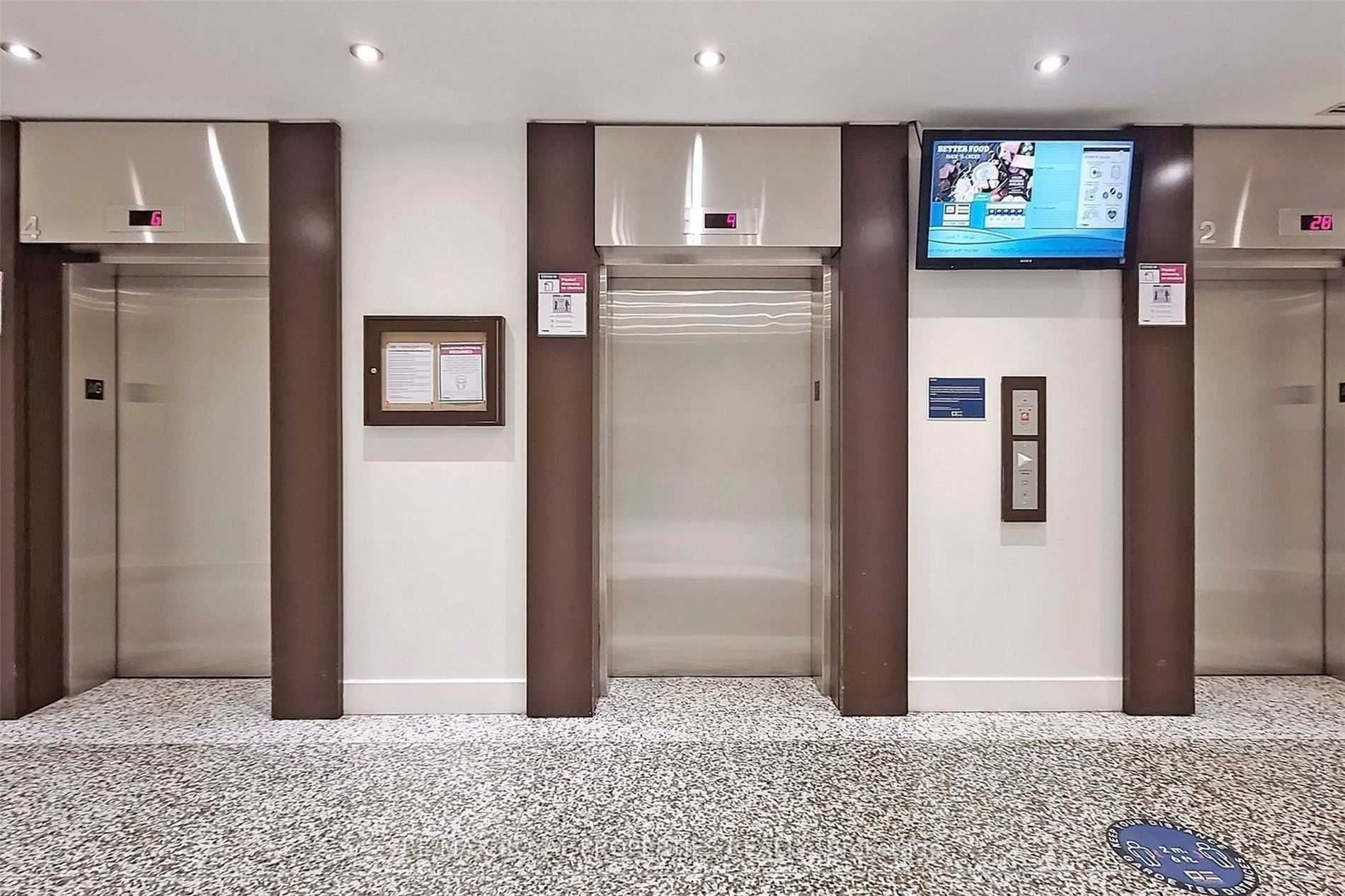 8 York St, #2710
