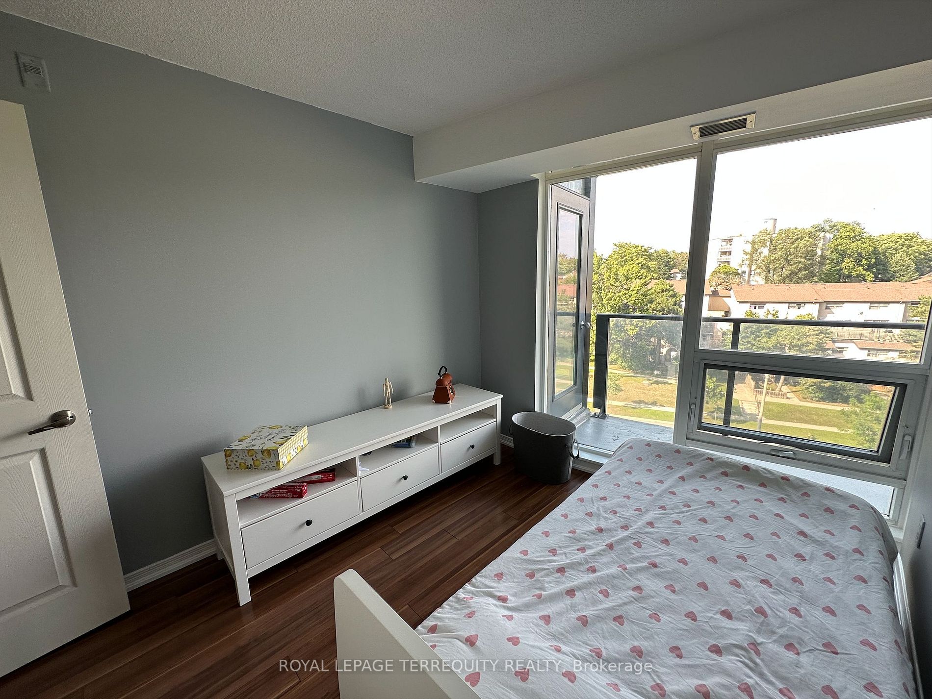 18 Valley Woods Rd, #1001