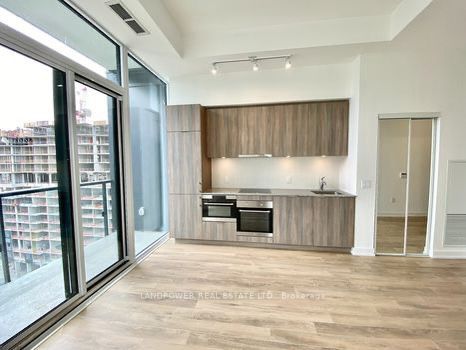 158 Front St E, #1112