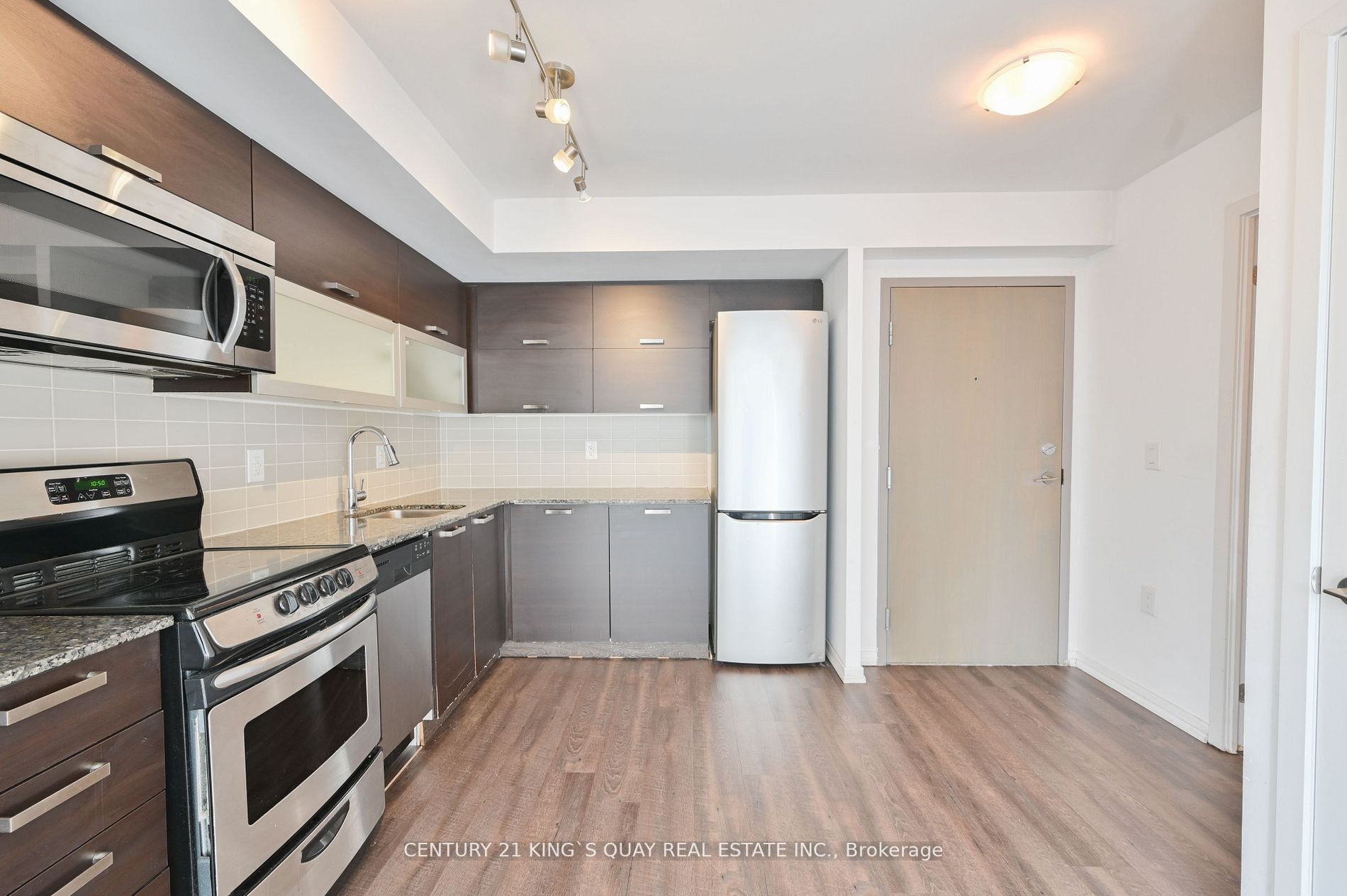 36 Lisgar St, #907W