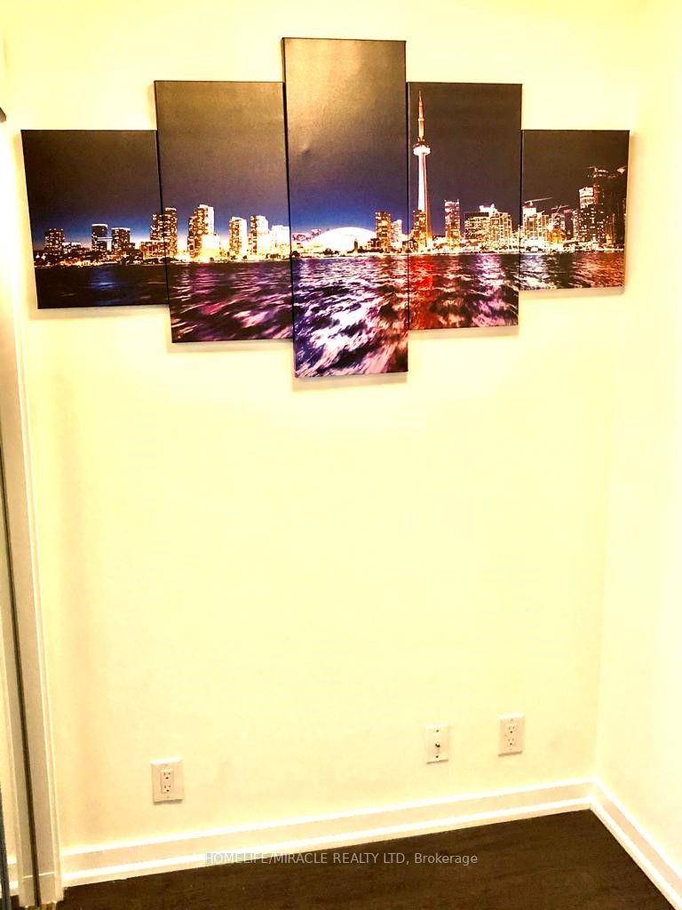 14 York St, #3810