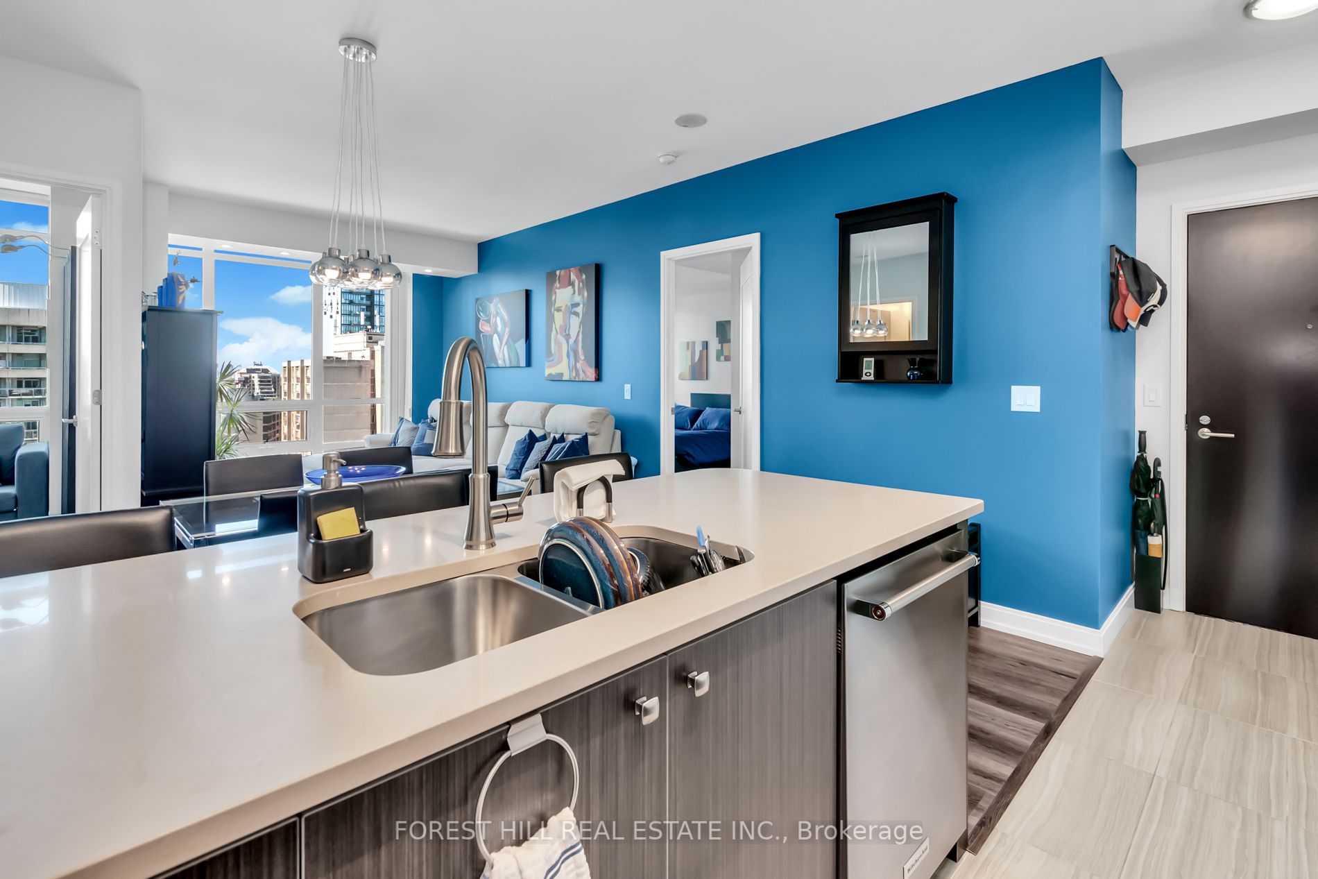825 Church St, #1701
