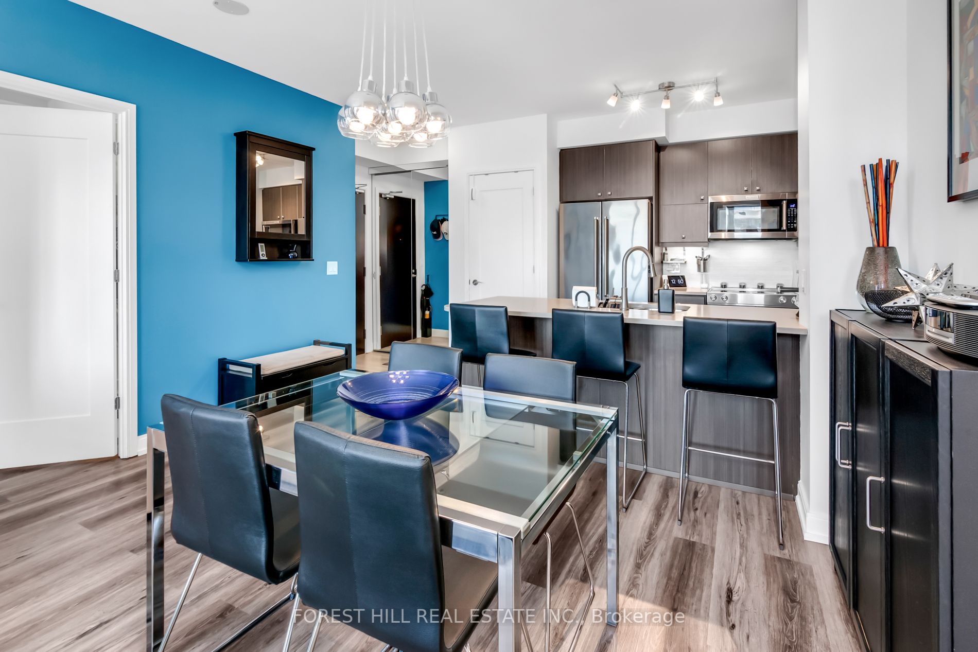 825 Church St, #1701