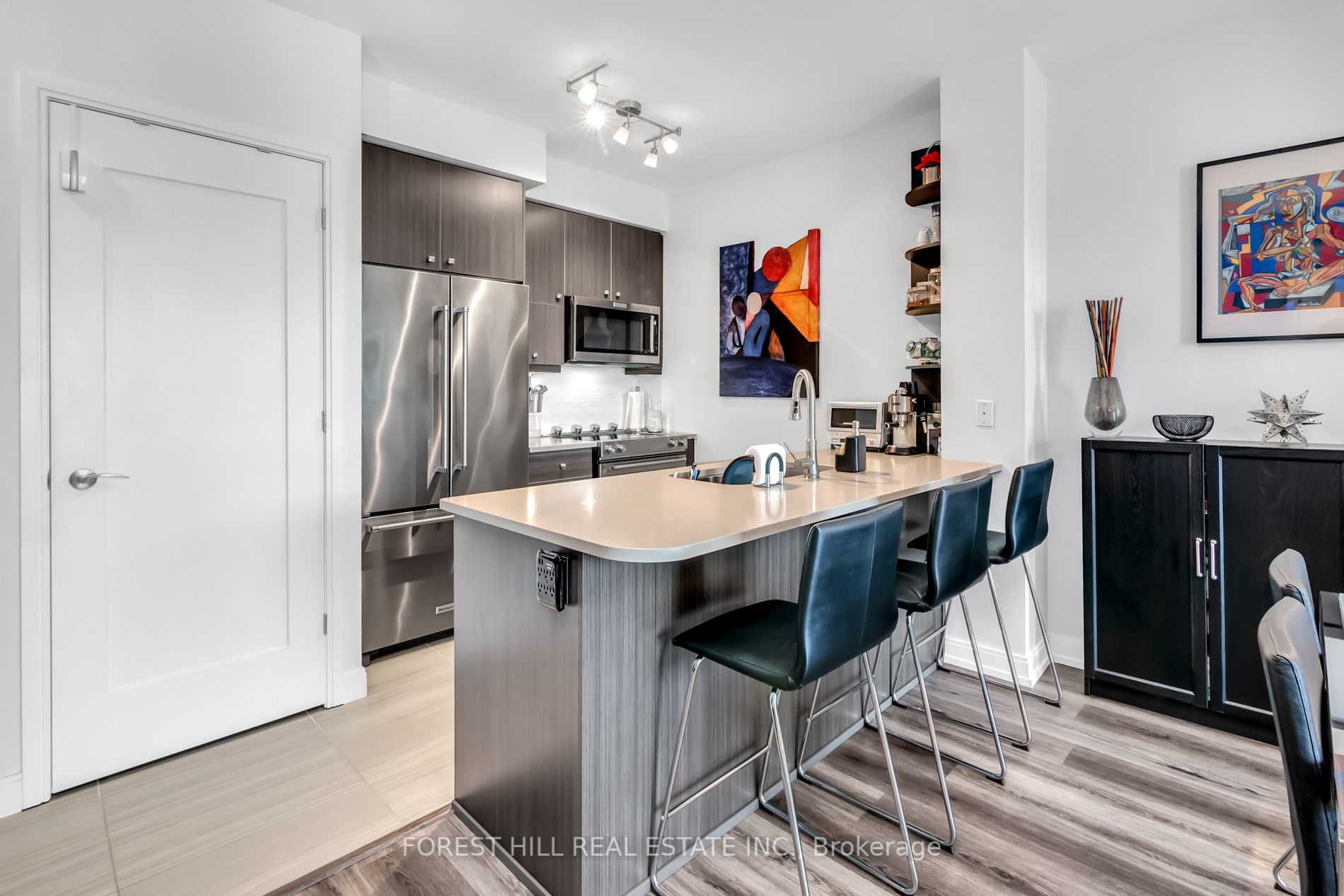 825 Church St, #1701
