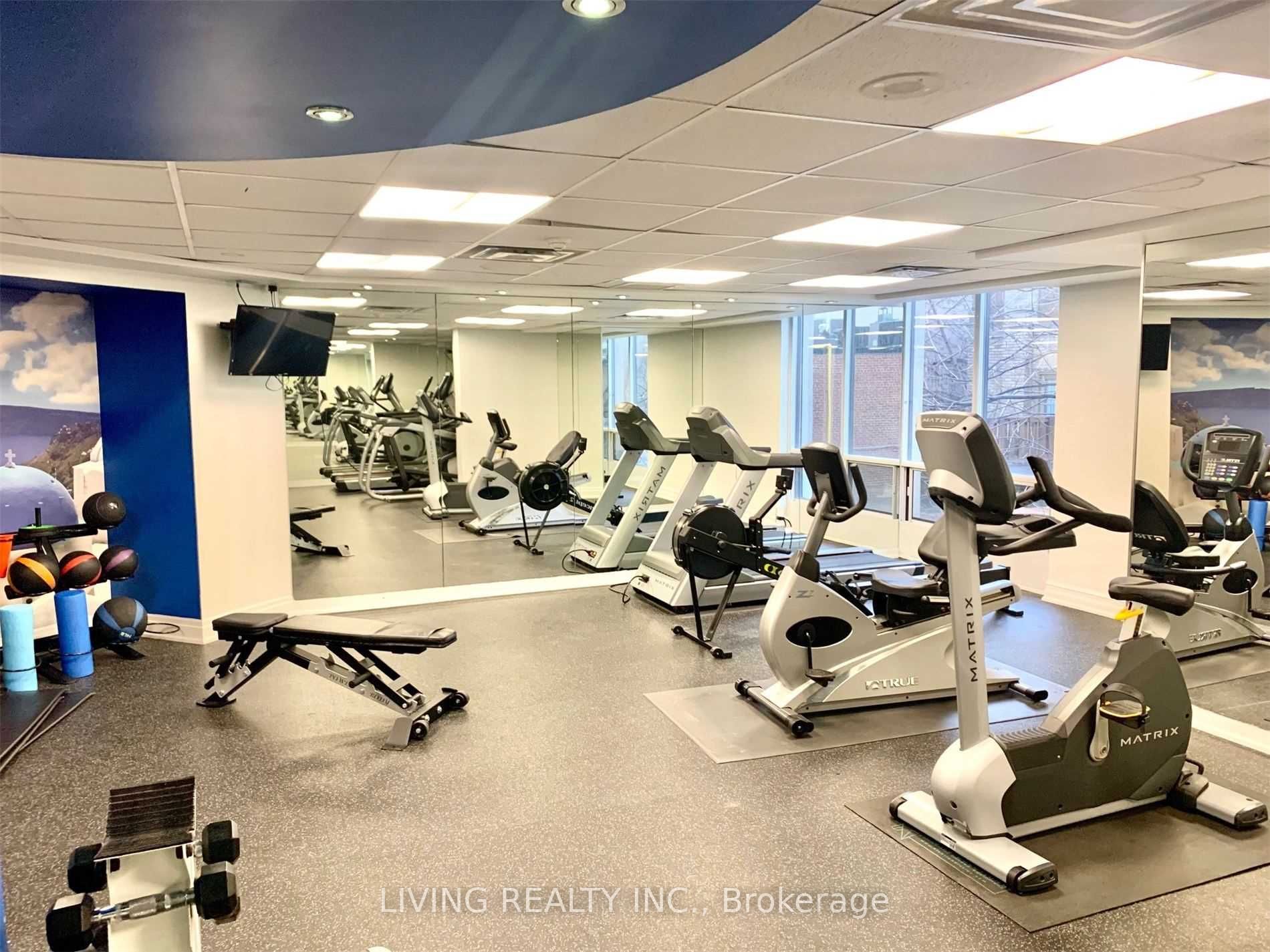 85 Bloor St E, #1211