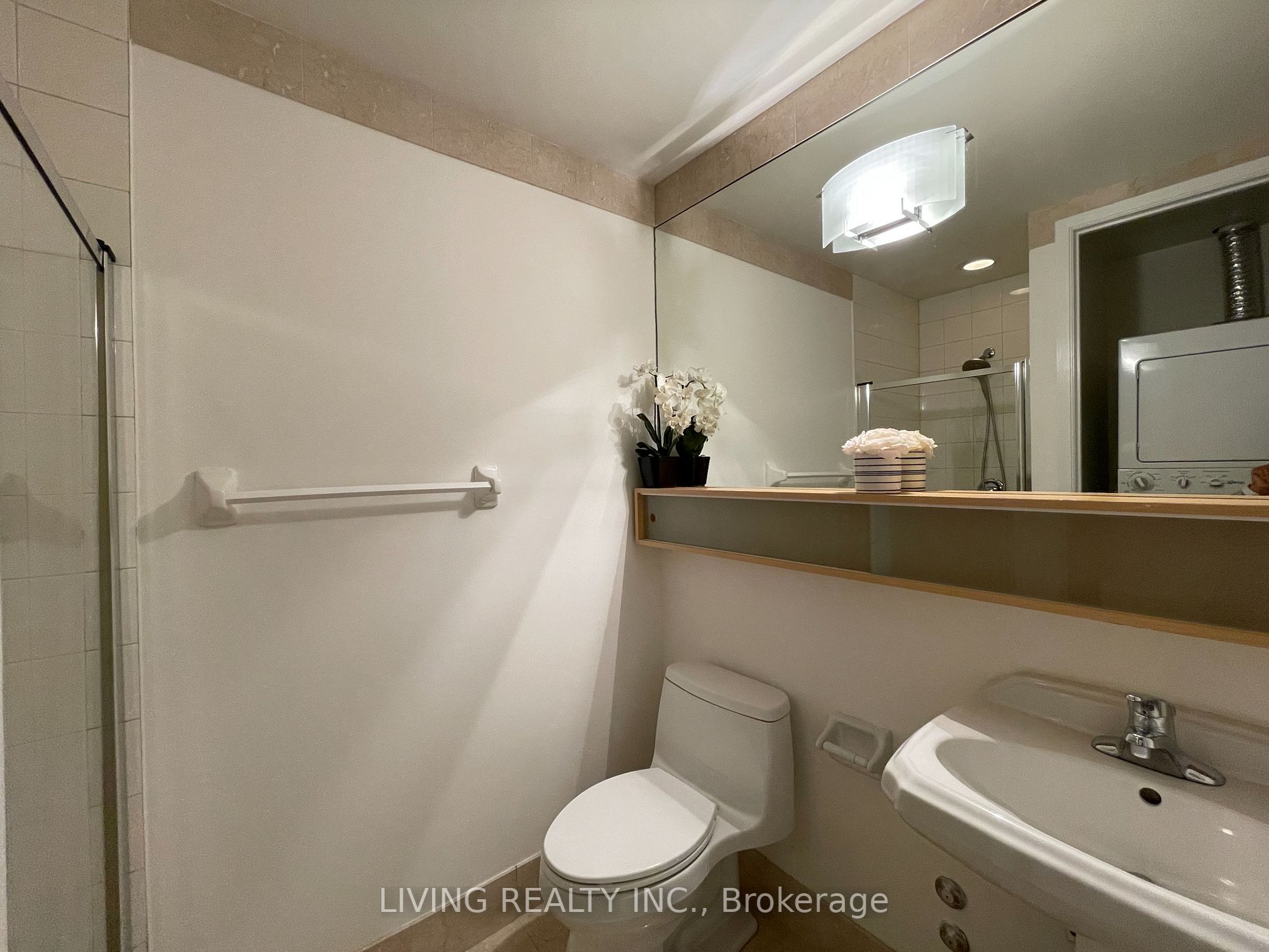 85 Bloor St E, #1211