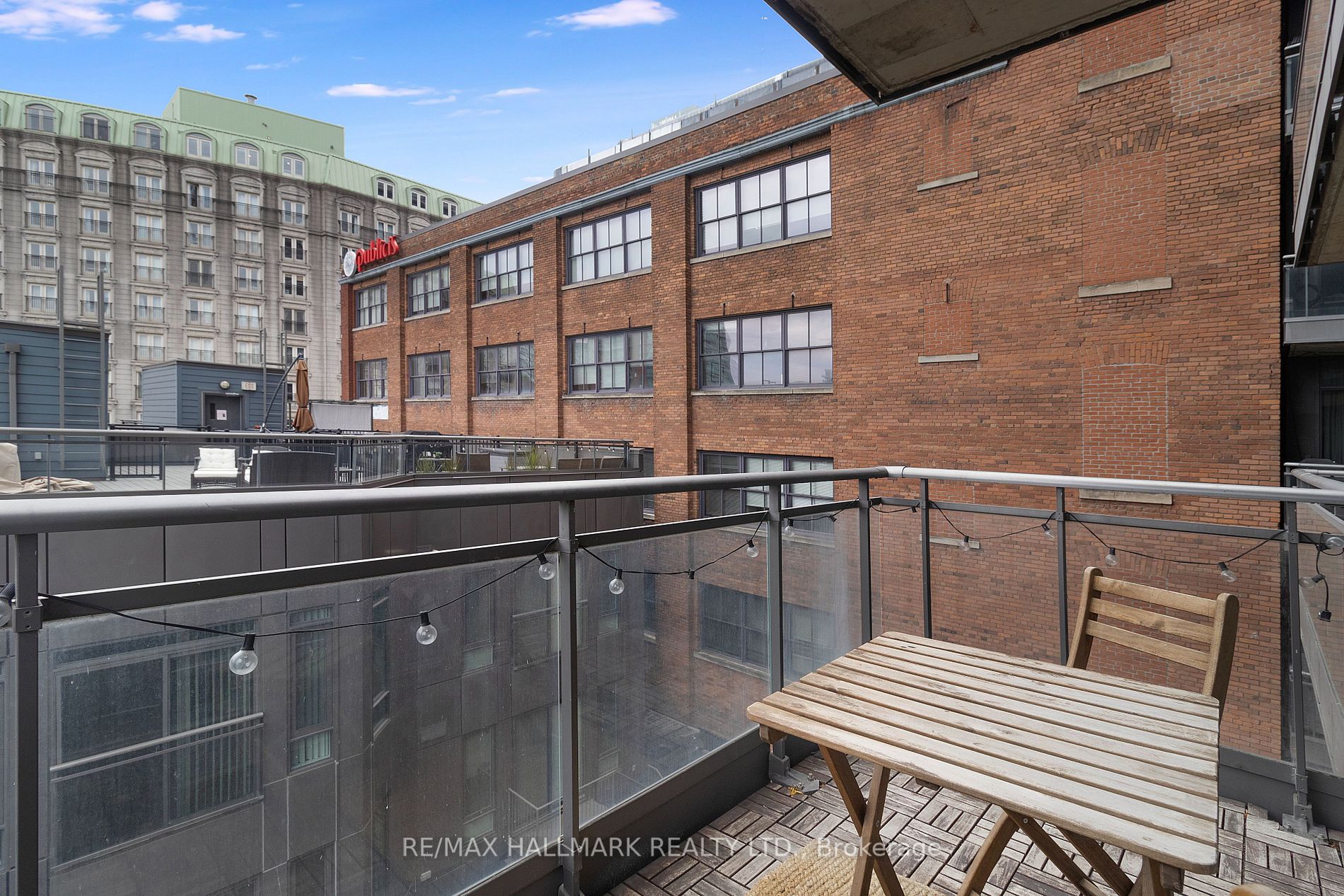 127 Queen St E, #408