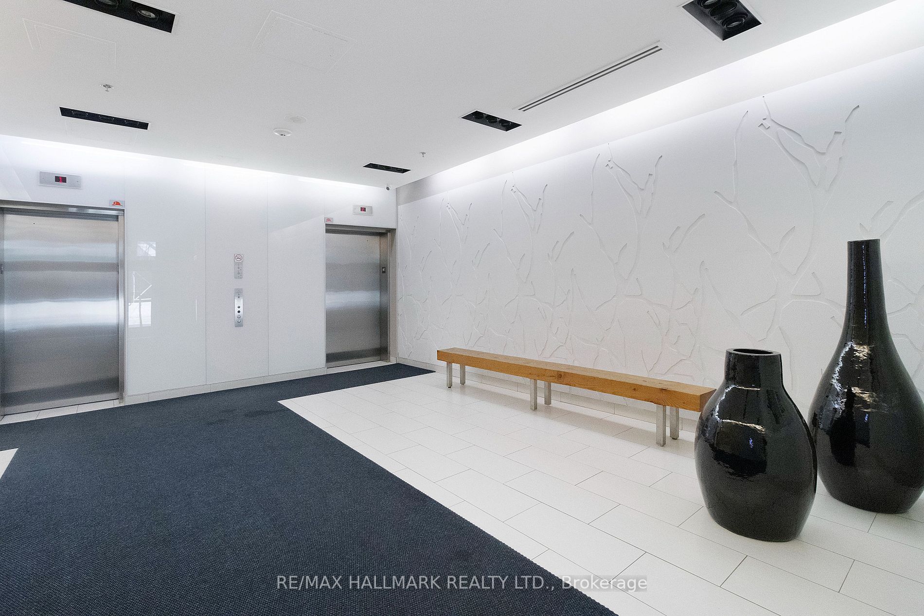 127 Queen St E, #408