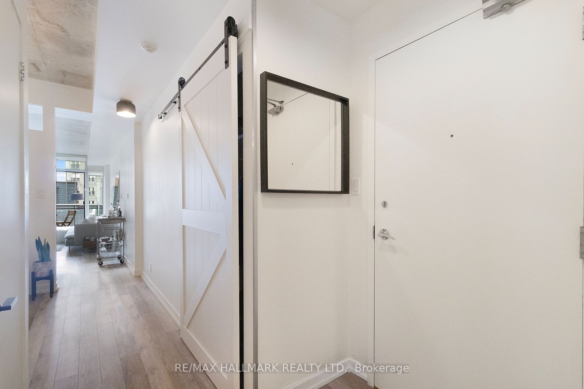 127 Queen St E, #408