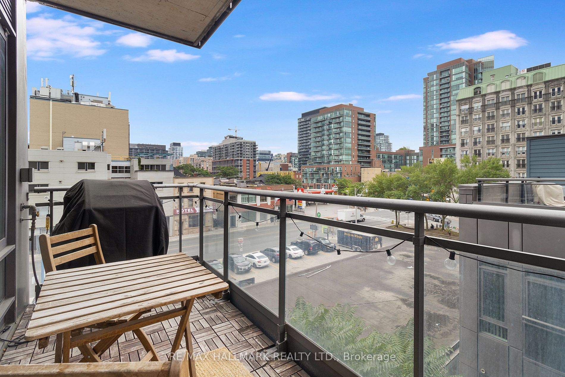 127 Queen St E, #408