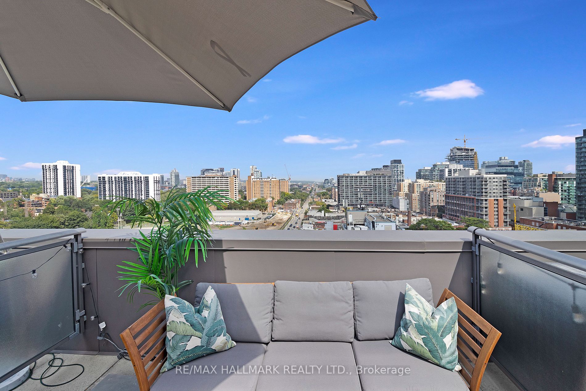 127 Queen St E, #408