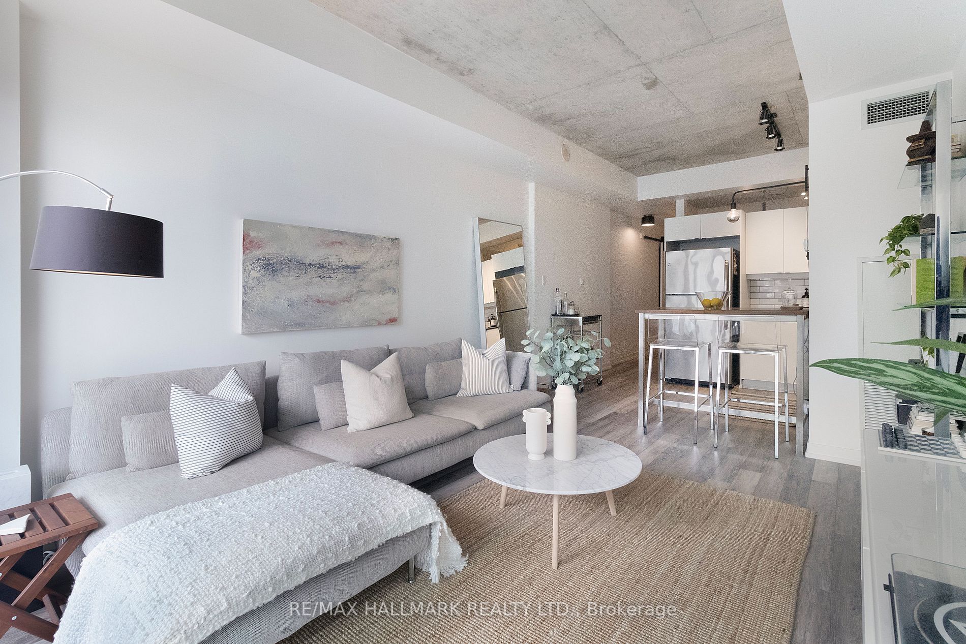 127 Queen St E, #408