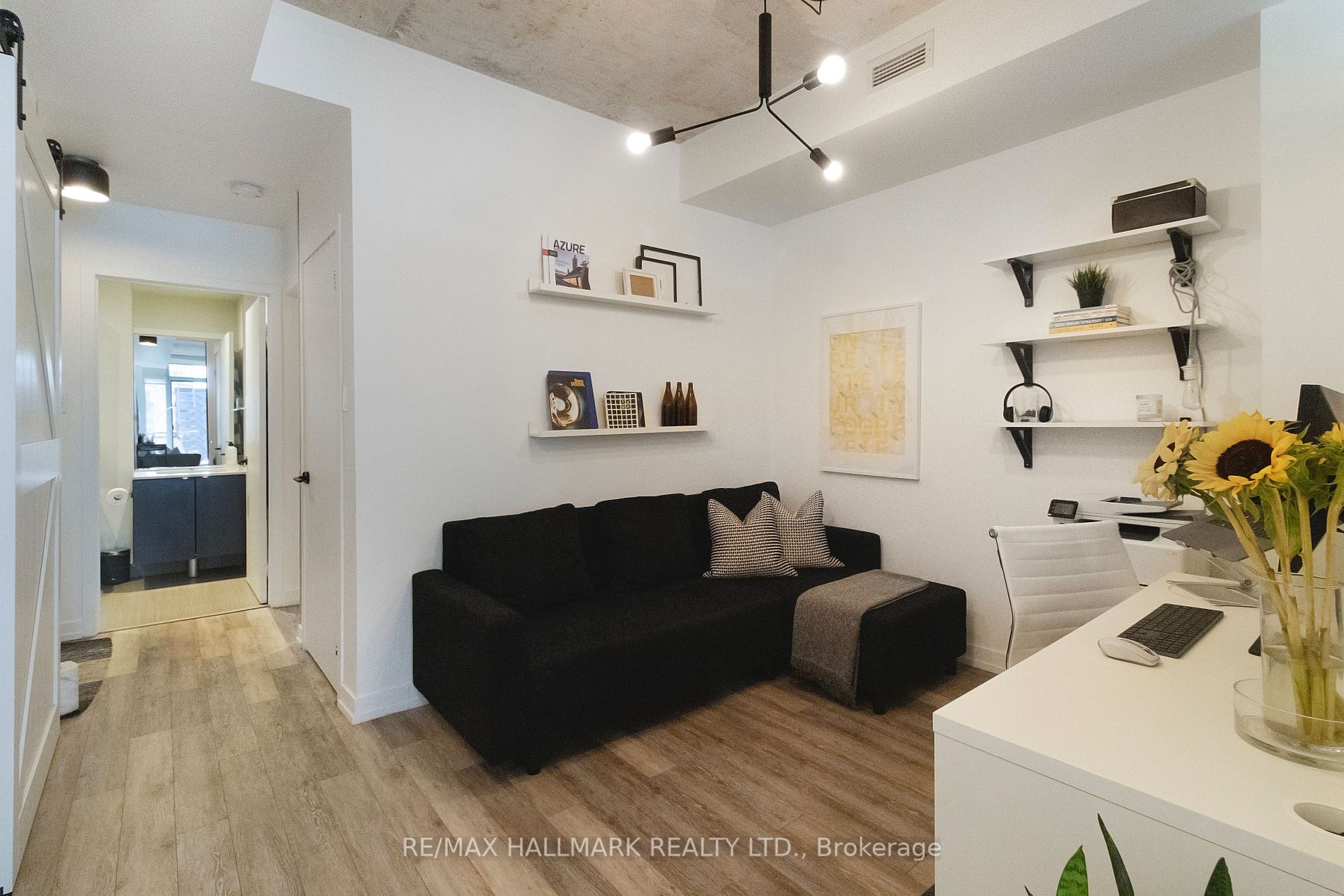 127 Queen St E, #408
